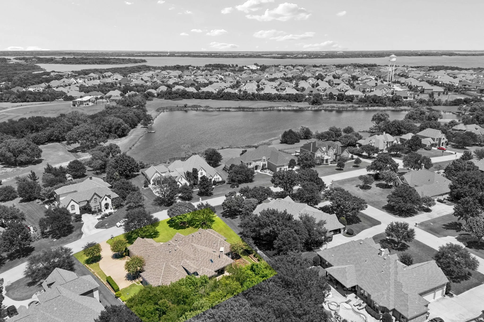 Single Family Residence For Sale in Collin County , 79 Seis Lagos Trail, Lucas, Texas 75098, 4 Bedroom, 4 Bathroom, 3 Garage spaces, 4,034 Sqft, built in 2004, mls#21331404, Real Estate Agent in Lucas, Homes For Sale in Collin county, Homes For Sale in Lucas, Realtor in Lucas Texas, Real Estate Brokerage Independent Realty Texas, Luminita Cordes Realtor