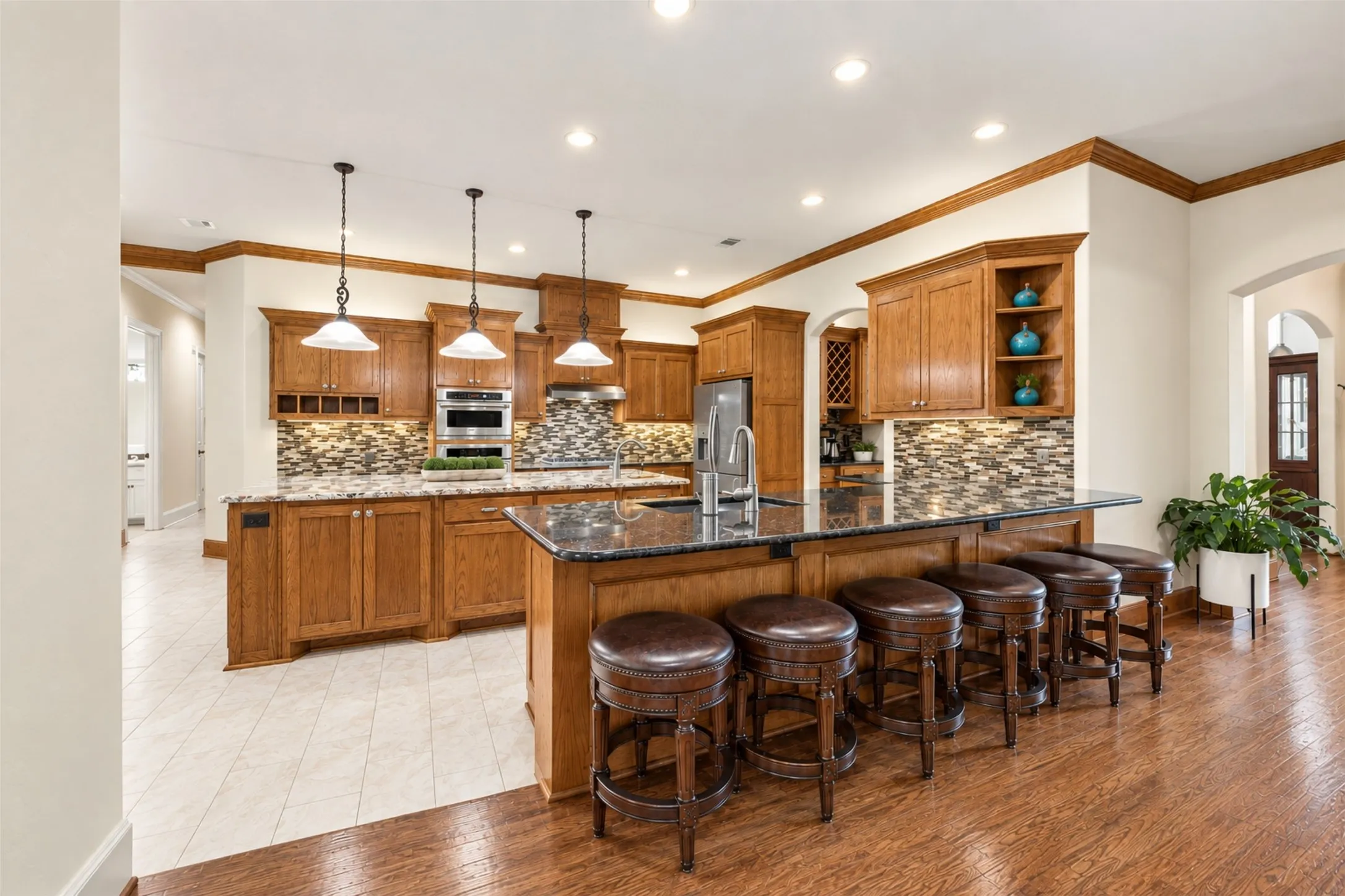 Single Family Residence For Sale in Collin County , 79 Seis Lagos Trail, Lucas, Texas 75098, 4 Bedroom, 4 Bathroom, 3 Garage spaces, 4,034 Sqft, built in 2004, mls#21331404, Real Estate Agent in Lucas, Homes For Sale in Collin county, Homes For Sale in Lucas, Realtor in Lucas Texas, Real Estate Brokerage Independent Realty Texas, Luminita Cordes Realtor