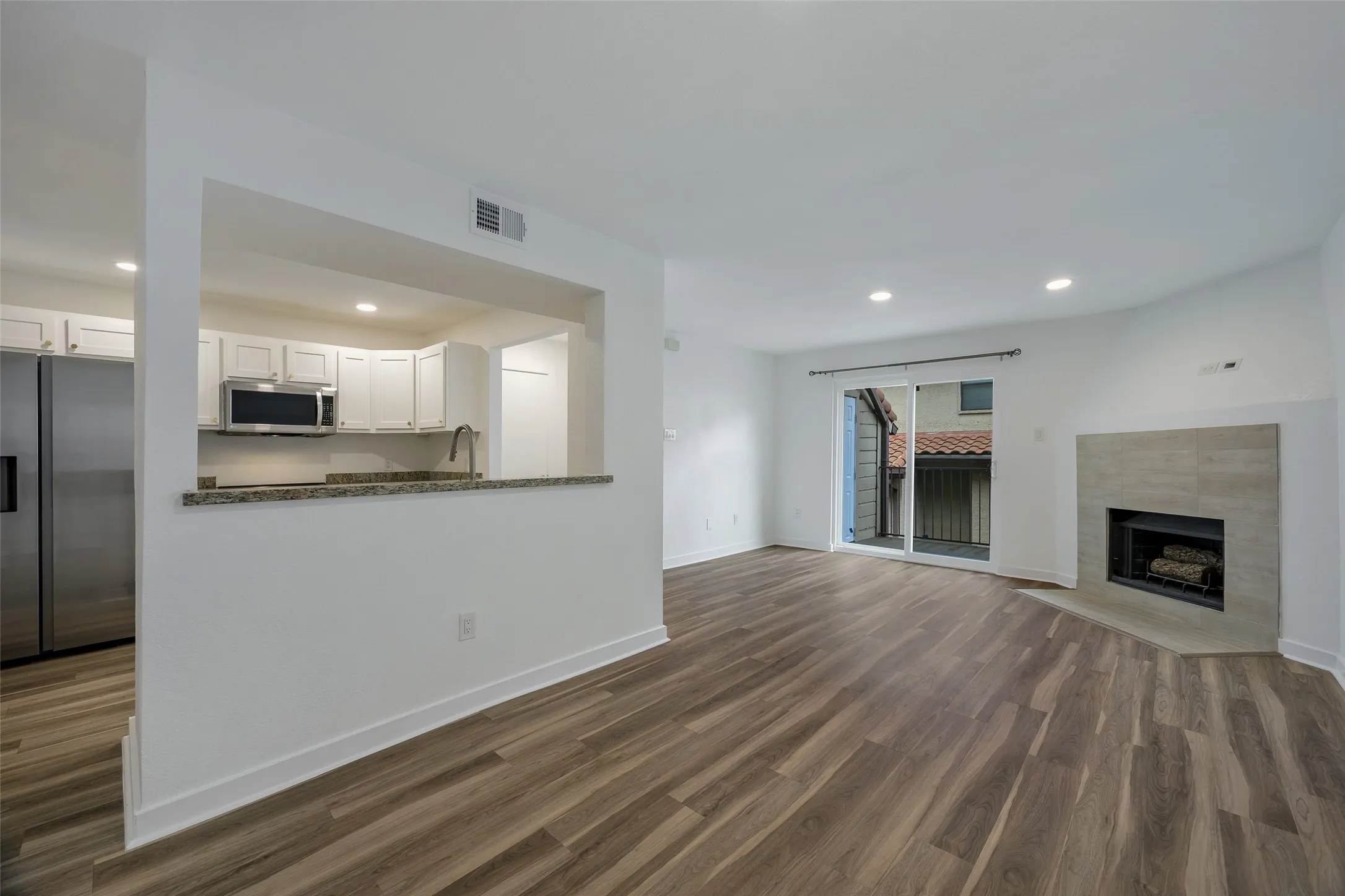 Condominium For Sale in Dallas County , 4777 Cedar Springs Road 7P, Dallas, Texas 75219, 2 Bedroom, 2 Bathroom, 1 Garage spaces, 890 Sqft, built in 1983, mls#21326524, Real Estate Agent in Dallas, Homes For Sale in Dallas county, Homes For Sale in Dallas, Realtor in Dallas Texas, Real Estate Brokerage Independent Realty Texas, Luminita Cordes Realtor