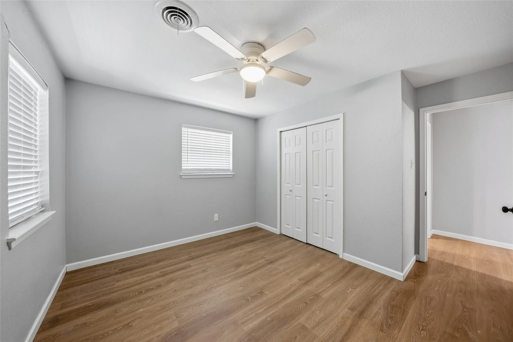 Single Family Residence For Sale in Tarrant County , 7362 Robinhood Lane, Fort Worth, Texas 76112, 3 Bedroom, 2 Bathroom, 2 Garage spaces, 2,090 Sqft, built in 1959, mls#21317445, Real Estate Agent in Fort Worth, Homes For Sale in Tarrant county, Homes For Sale in Fort Worth, Realtor in Fort Worth Texas, Real Estate Brokerage Independent Realty Texas, Luminita Cordes Realtor