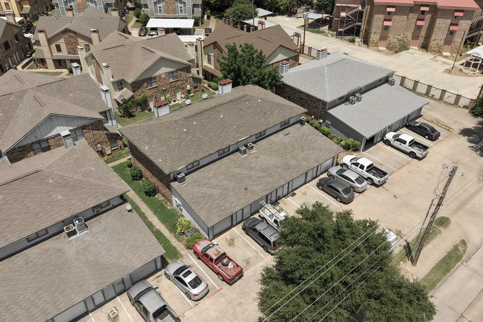 Quadruplex For Sale in Dallas County , 2105 W Walnut Street A, B, C, D, Garland, Texas 75042, 8 Bedroom, 5 Bathroom, 4 Garage spaces, 3,900 Sqft, built in 1984, mls#21305127, Real Estate Agent in Garland, Homes For Sale in Dallas county, Homes For Sale in Garland, Realtor in Garland Texas, Real Estate Brokerage Independent Realty Texas, Luminita Cordes Realtor