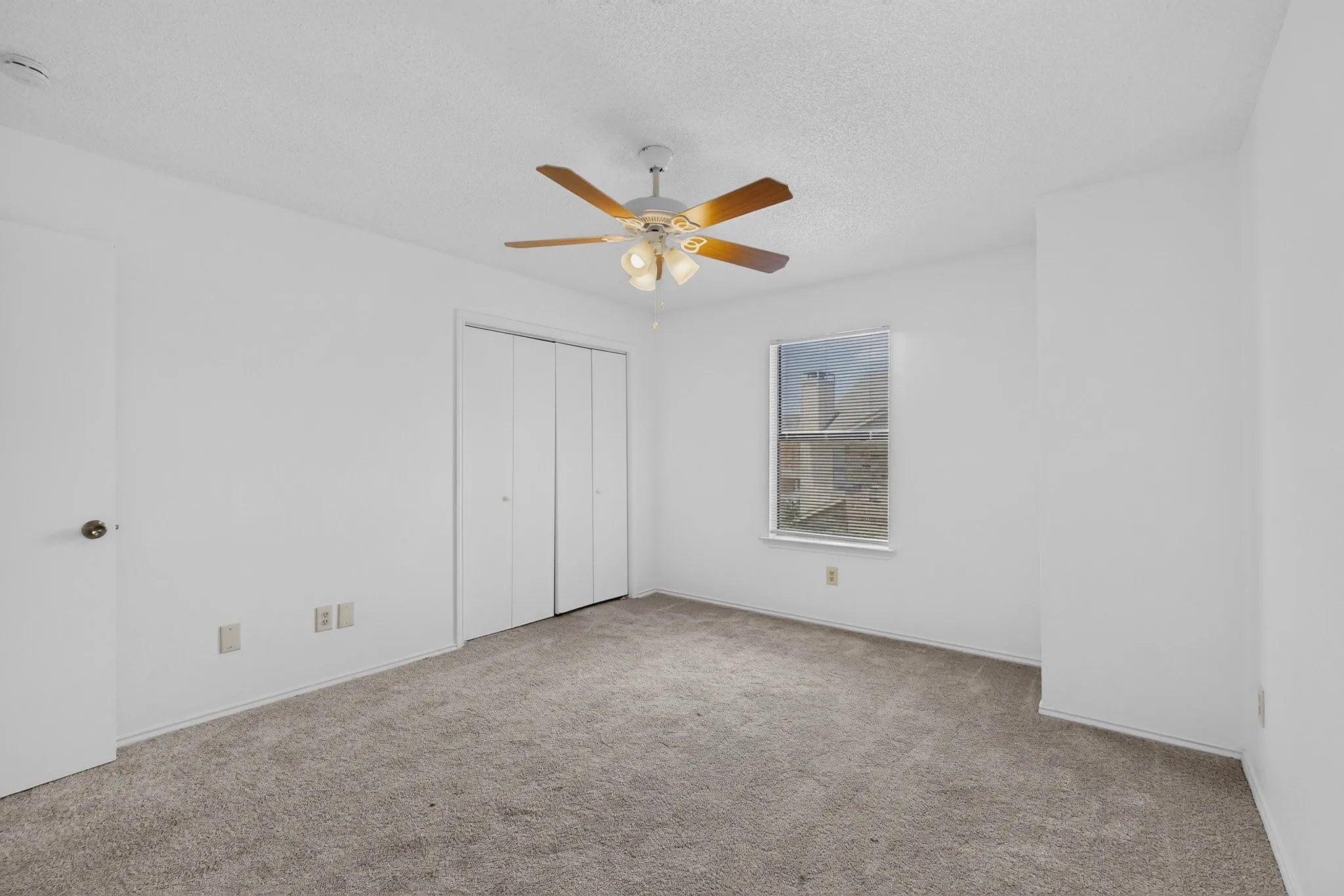 Quadruplex For Sale in Dallas County , 2105 W Walnut Street A, B, C, D, Garland, Texas 75042, 8 Bedroom, 5 Bathroom, 4 Garage spaces, 3,900 Sqft, built in 1984, mls#21305127, Real Estate Agent in Garland, Homes For Sale in Dallas county, Homes For Sale in Garland, Realtor in Garland Texas, Real Estate Brokerage Independent Realty Texas, Luminita Cordes Realtor