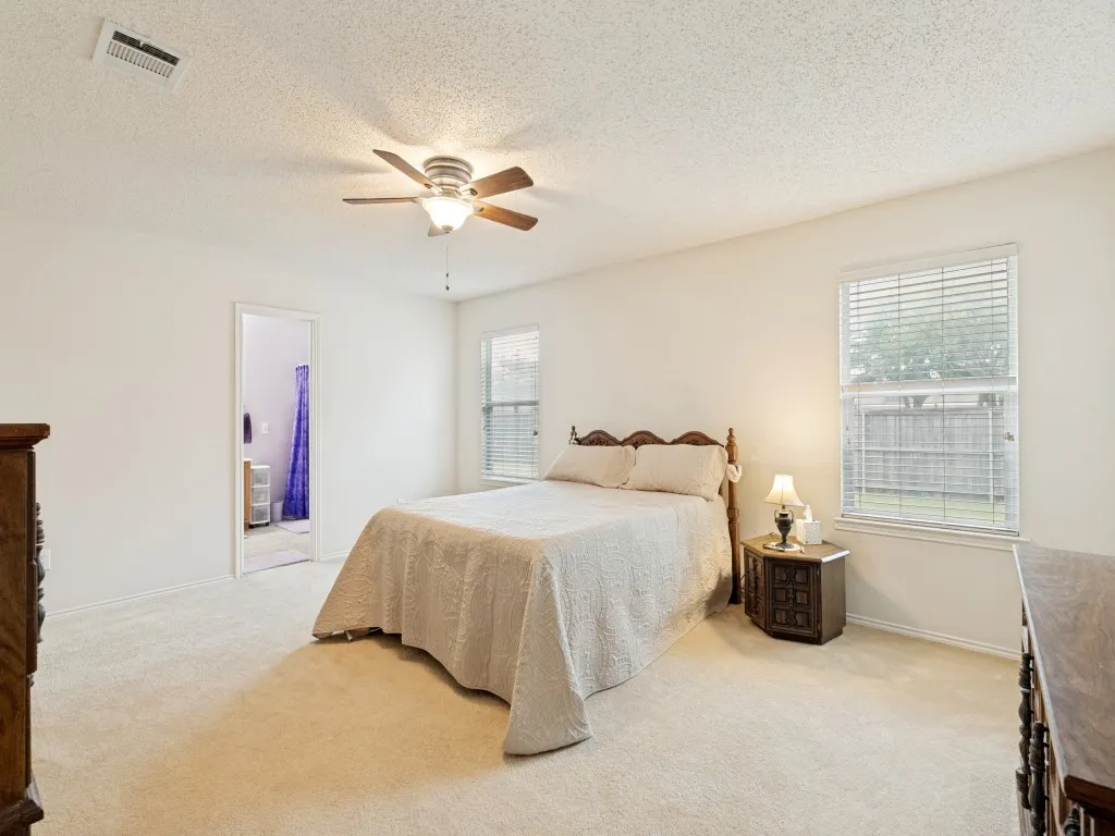 Single Family Residence For Sale in Collin County , 9809 Nixon Drive, Mc Kinney, Texas 75072, 3 Bedroom, 2 Bathroom, 2 Garage spaces, 1,815 Sqft, built in 2003, mls#21331926, Real Estate Agent in Mc Kinney, Homes For Sale in Collin county, Homes For Sale in Mc Kinney, Realtor in Mc Kinney Texas, Real Estate Brokerage Independent Realty Texas, Luminita Cordes Realtor