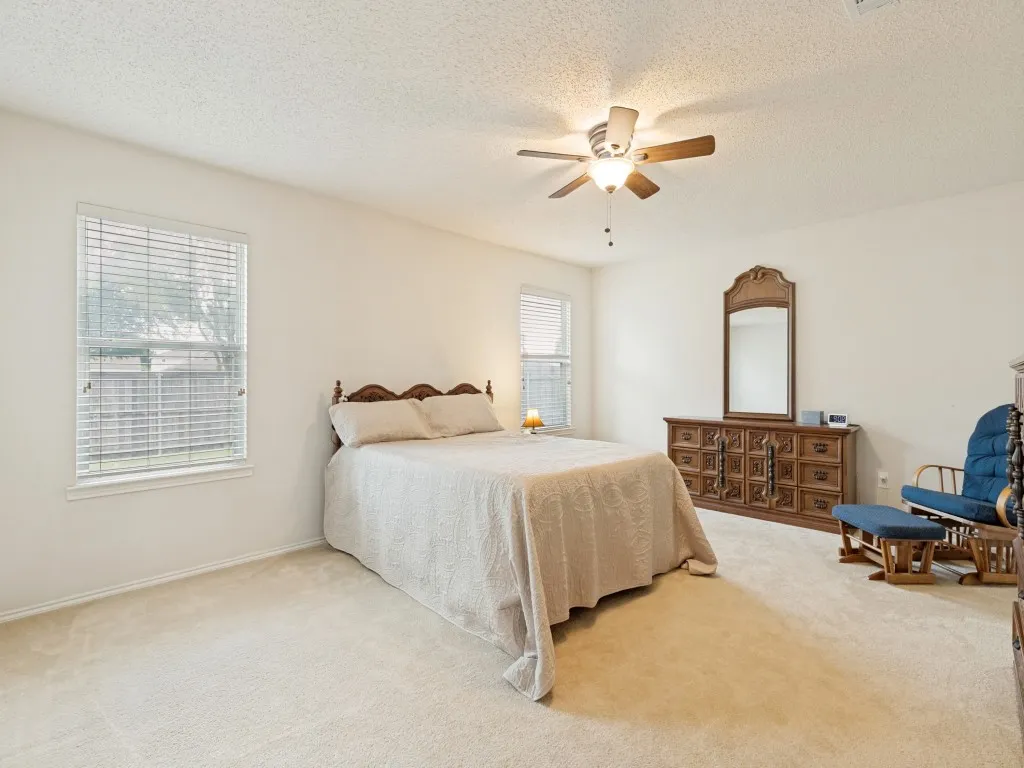 Single Family Residence For Sale in Collin County , 9809 Nixon Drive, Mc Kinney, Texas 75072, 3 Bedroom, 2 Bathroom, 2 Garage spaces, 1,815 Sqft, built in 2003, mls#21331926, Real Estate Agent in Mc Kinney, Homes For Sale in Collin county, Homes For Sale in Mc Kinney, Realtor in Mc Kinney Texas, Real Estate Brokerage Independent Realty Texas, Luminita Cordes Realtor
