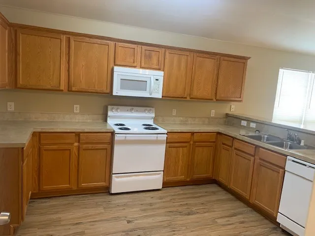 Single Family Residence For Sale in Collin County , 721 Bamboo Drive, Anna, Texas 75409, 3 Bedrooms, 2 Bathrooms, 2 Garage spaces, 1,490 Sqft, built in 2005, Price $289,500, mls#21327893, Real Estate Agent in Anna, Homes For Sale in Collin county, Homes For Sale in Anna, Realtor in Anna Texas, Real Estate Brokerage Independent Realty Texas, Luminita Cordes Realtor