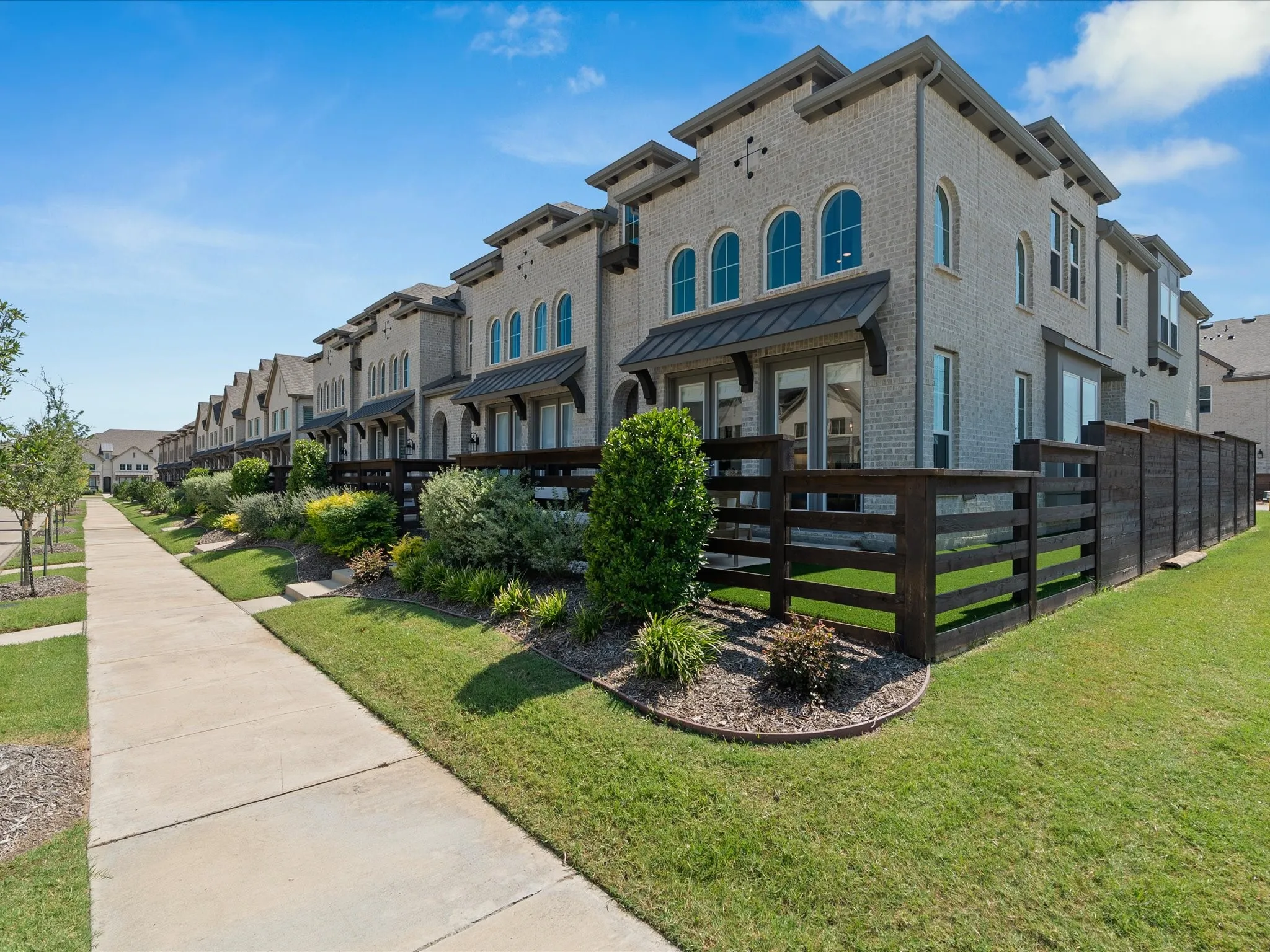 Single Family Residence For Sale in Grayson County , 3700 Queen Road, Sherman, Texas 75090, 3 Bedroom, 3 Bathroom, 2 Garage spaces, 1,809 Sqft, built in 2022, mls#21310274, Real Estate Agent in Sherman, Homes For Sale in Grayson county, Homes For Sale in Sherman, Realtor in Sherman Texas, Real Estate Brokerage Independent Realty Texas, Luminita Cordes Realtor