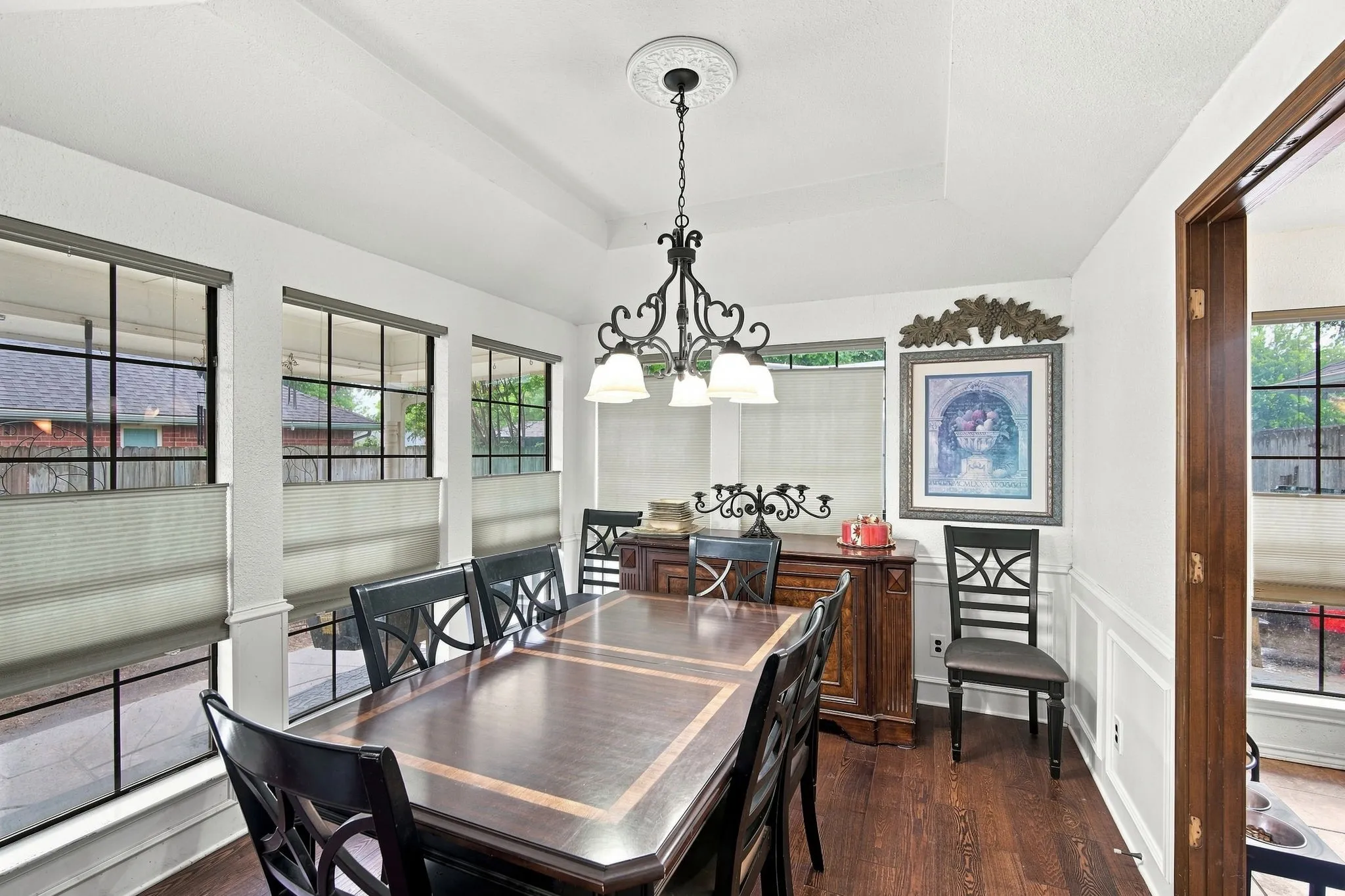 Single Family Residence For Sale in Ellis County , 115 Redman Lane, Waxahachie, Texas 75165, 3 Bedroom, 2 Bathroom, 2 Garage spaces, 1,728 Sqft, built in 1985, mls#21332004, Real Estate Agent in Waxahachie, Homes For Sale in Ellis county, Homes For Sale in Waxahachie, Realtor in Waxahachie Texas, Real Estate Brokerage Independent Realty Texas, Luminita Cordes Realtor
