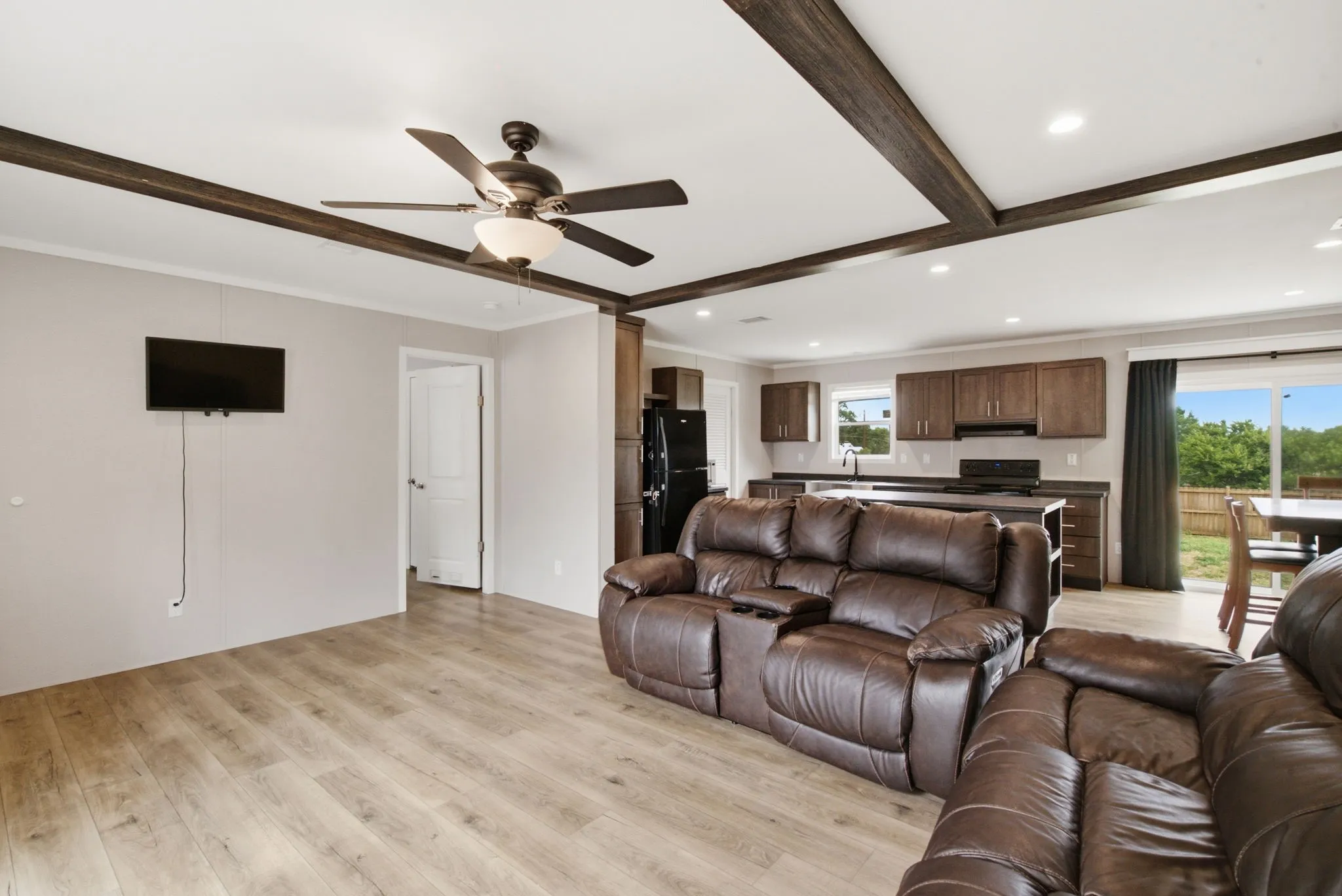 Mobile Home For Sale in Eastland County , 101 Winsett Springs Road, Ranger, Texas 76470, 4 Bedroom, 2 Bathroom, Garage spaces, 1,387 Sqft, built in 2025, mls#21331980, Real Estate Agent in Ranger, Homes For Sale in Eastland county, Homes For Sale in Ranger, Realtor in Ranger Texas, Real Estate Brokerage Independent Realty Texas, Luminita Cordes Realtor