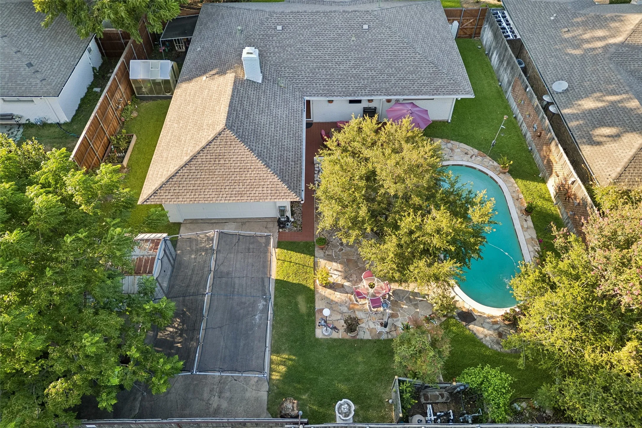 Single Family Residence For Sale in Collin County , 2104 Westlake Drive, Plano, Texas 75075, 3 Bedroom, 2 Bathroom, 2 Garage spaces, 1,879 Sqft, built in 1969, mls#21329502, Real Estate Agent in Plano, Homes For Sale in Collin county, Homes For Sale in Plano, Realtor in Plano Texas, Real Estate Brokerage Independent Realty Texas, Luminita Cordes Realtor
