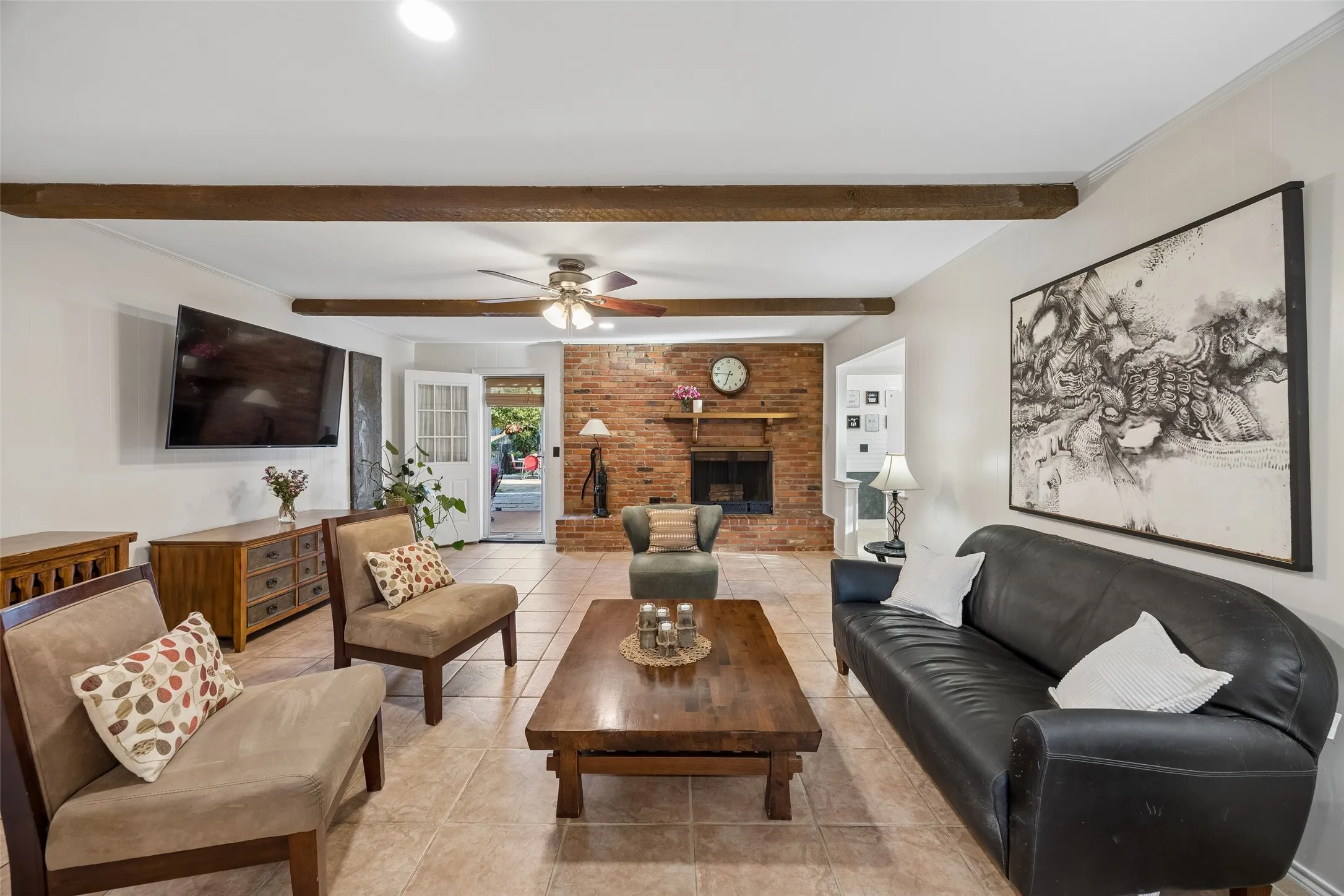 Single Family Residence For Sale in Collin County , 2104 Westlake Drive, Plano, Texas 75075, 3 Bedroom, 2 Bathroom, 2 Garage spaces, 1,879 Sqft, built in 1969, mls#21329502, Real Estate Agent in Plano, Homes For Sale in Collin county, Homes For Sale in Plano, Realtor in Plano Texas, Real Estate Brokerage Independent Realty Texas, Luminita Cordes Realtor