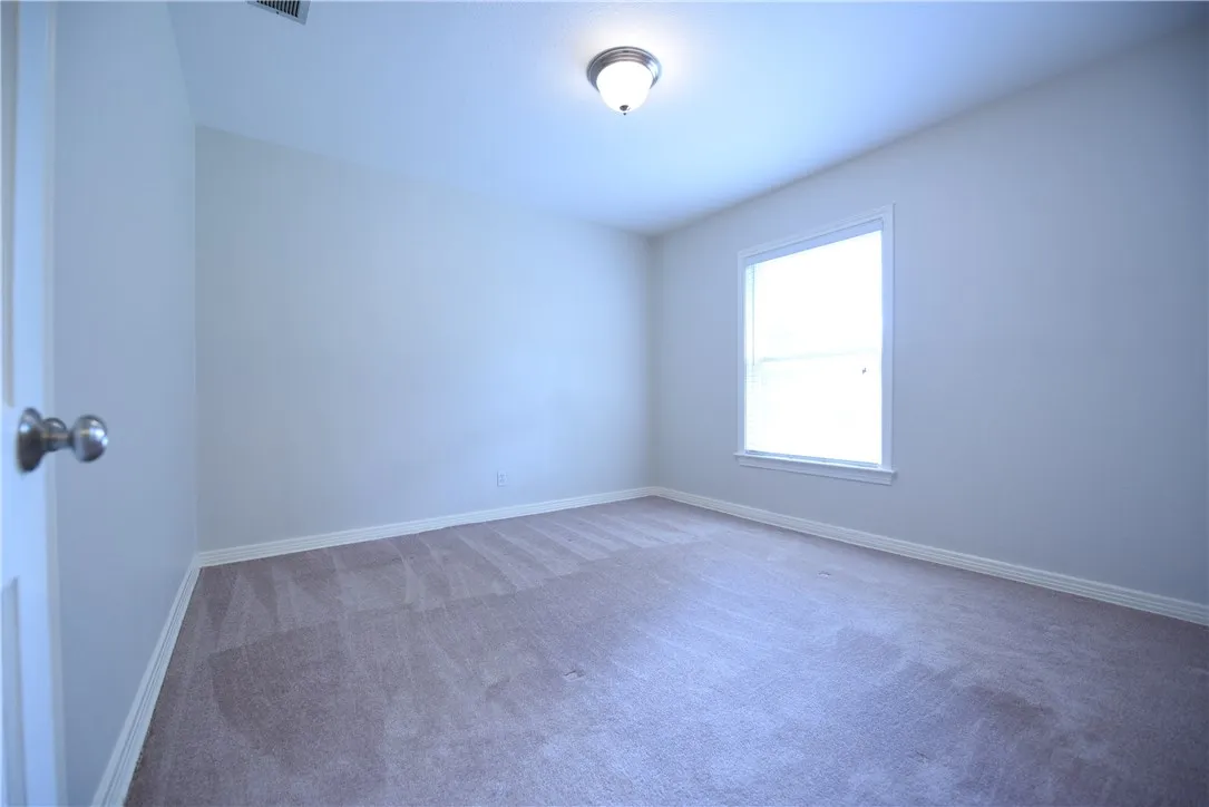 Condominium For Rent in Dallas County , 6357 Oriole Drive Q, Dallas, Texas 75209, 2 Bedroom, 2 Bathroom, Garage spaces, 1,029 Sqft, built in 1951, mls#21330934, Real Estate Agent in Dallas, Homes For Rent in Dallas county, Homes For Rent in Dallas, Realtor in Dallas Texas, Real Estate Brokerage Independent Realty Texas, Luminita Cordes Realtor