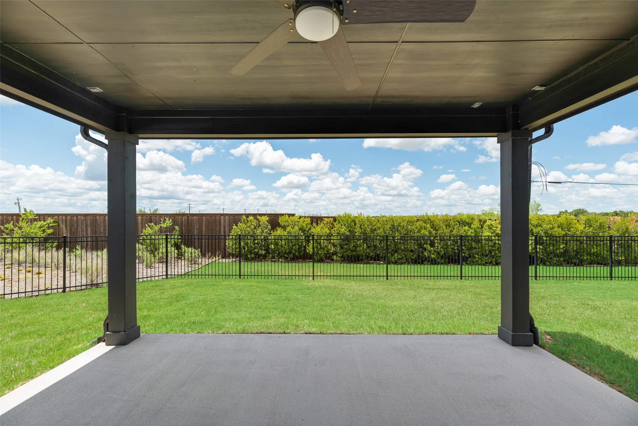 Single Family Residence For Rent in Collin County , 2059 Wimberley Drive, Prosper, Texas 75078, 4 Bedroom, 3 Bathroom, 2 Garage spaces, 2,923 Sqft, built in 2024, mls#21332031, Real Estate Agent in Prosper, Homes For Rent in Collin county, Homes For Rent in Prosper, Realtor in Prosper Texas, Real Estate Brokerage Independent Realty Texas, Luminita Cordes Realtor