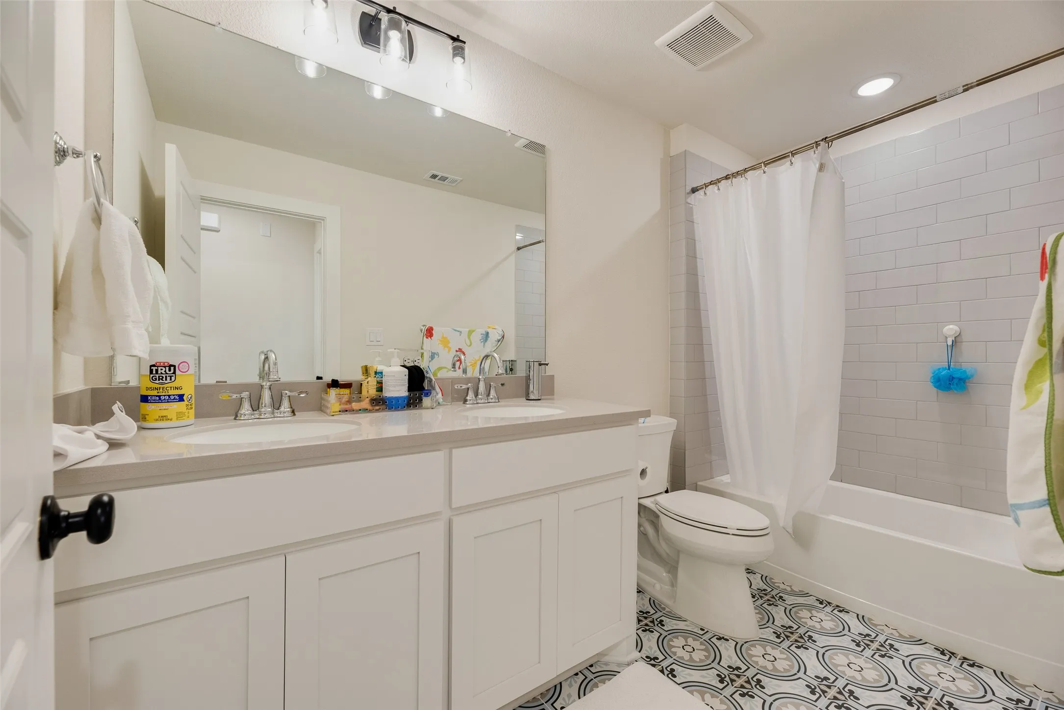 Single Family Residence For Rent in Collin County , 2059 Wimberley Drive, Prosper, Texas 75078, 4 Bedroom, 3 Bathroom, 2 Garage spaces, 2,923 Sqft, built in 2024, mls#21332031, Real Estate Agent in Prosper, Homes For Rent in Collin county, Homes For Rent in Prosper, Realtor in Prosper Texas, Real Estate Brokerage Independent Realty Texas, Luminita Cordes Realtor