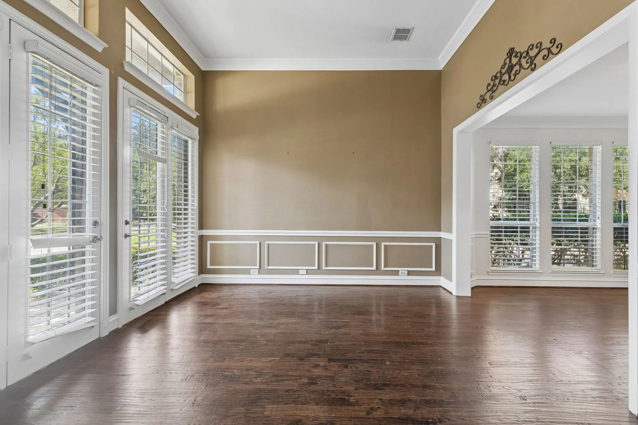 Single Family Residence For Sale in Collin County , 1401 Bristlewood Drive, Mc Kinney, Texas 75072, 4 Bedroom, 4 Bathroom, 3 Garage spaces, 3,970 Sqft, built in 2001, mls#21317053, Real Estate Agent in Mc Kinney, Homes For Sale in Collin county, Homes For Sale in Mc Kinney, Realtor in Mc Kinney Texas, Real Estate Brokerage Independent Realty Texas, Luminita Cordes Realtor