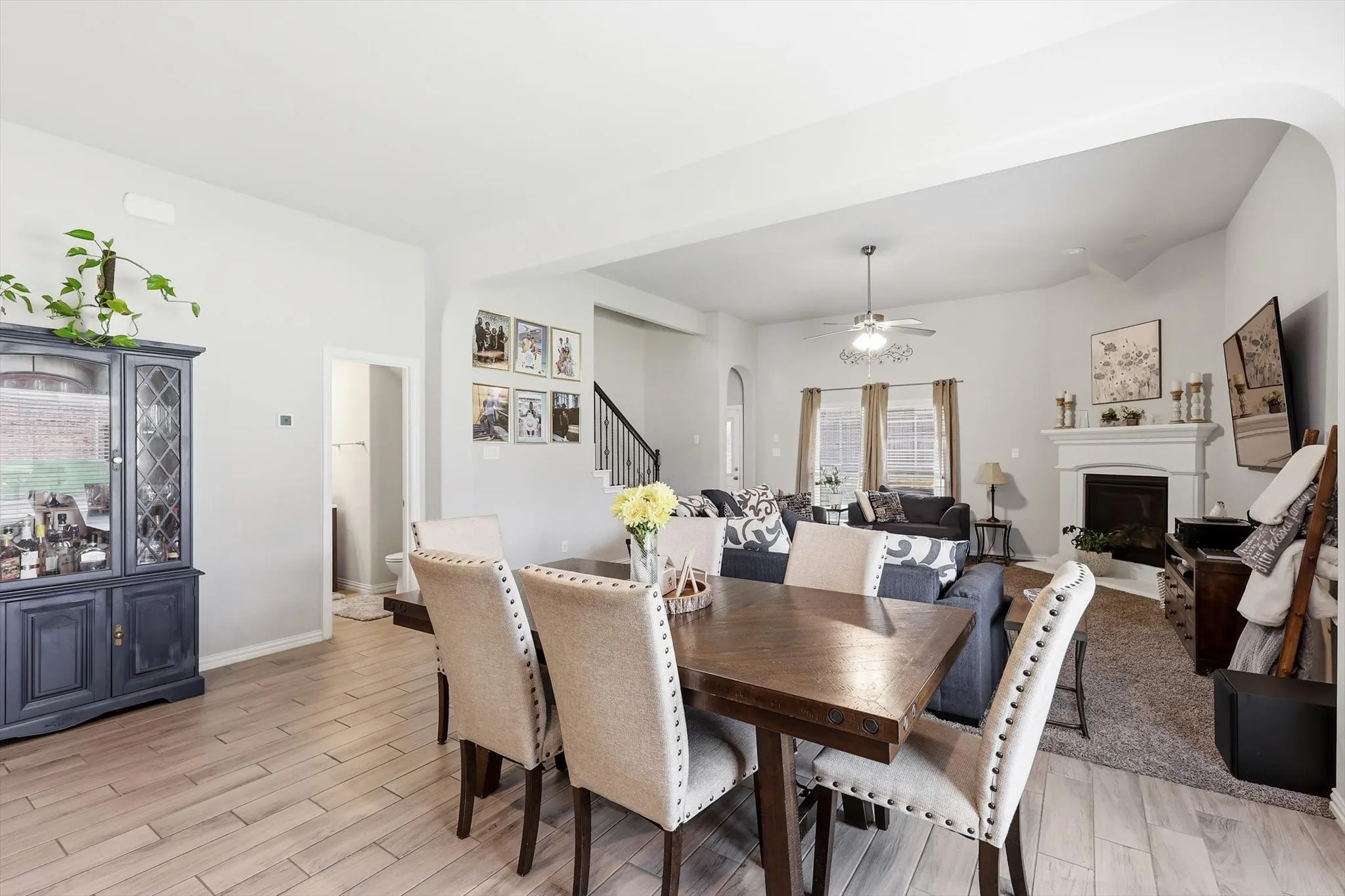 Single Family Residence For Sale in Ellis County , 3033 Charing Cross Road, Midlothian, Texas 76065, 5 Bedroom, 4 Bathroom, 3 Garage spaces, 3,427 Sqft, built in 2017, mls#21330628, Real Estate Agent in Midlothian, Homes For Sale in Ellis county, Homes For Sale in Midlothian, Realtor in Midlothian Texas, Real Estate Brokerage Independent Realty Texas, Luminita Cordes Realtor