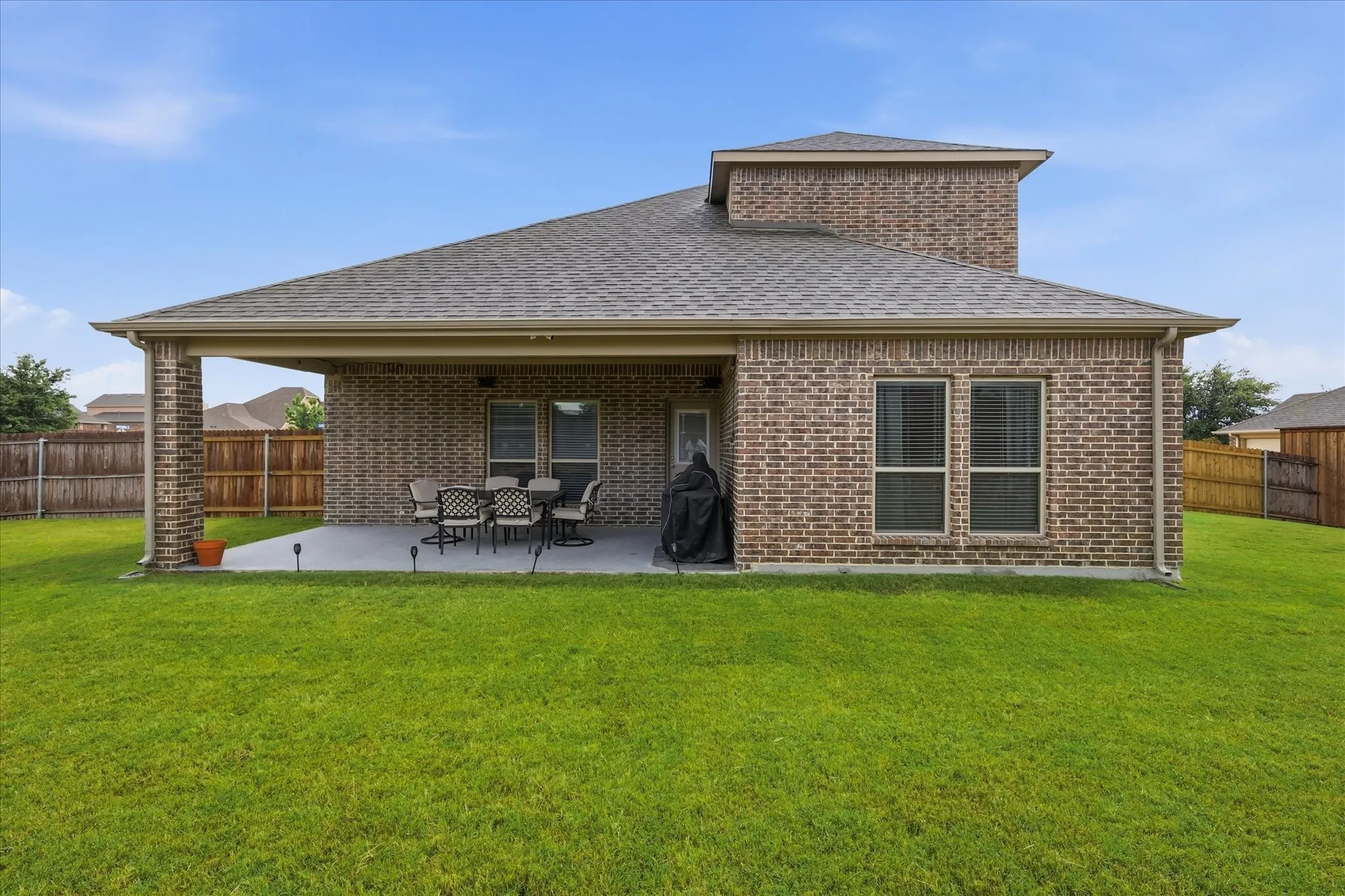 Single Family Residence For Sale in Ellis County , 3033 Charing Cross Road, Midlothian, Texas 76065, 5 Bedroom, 4 Bathroom, 3 Garage spaces, 3,427 Sqft, built in 2017, mls#21330628, Real Estate Agent in Midlothian, Homes For Sale in Ellis county, Homes For Sale in Midlothian, Realtor in Midlothian Texas, Real Estate Brokerage Independent Realty Texas, Luminita Cordes Realtor
