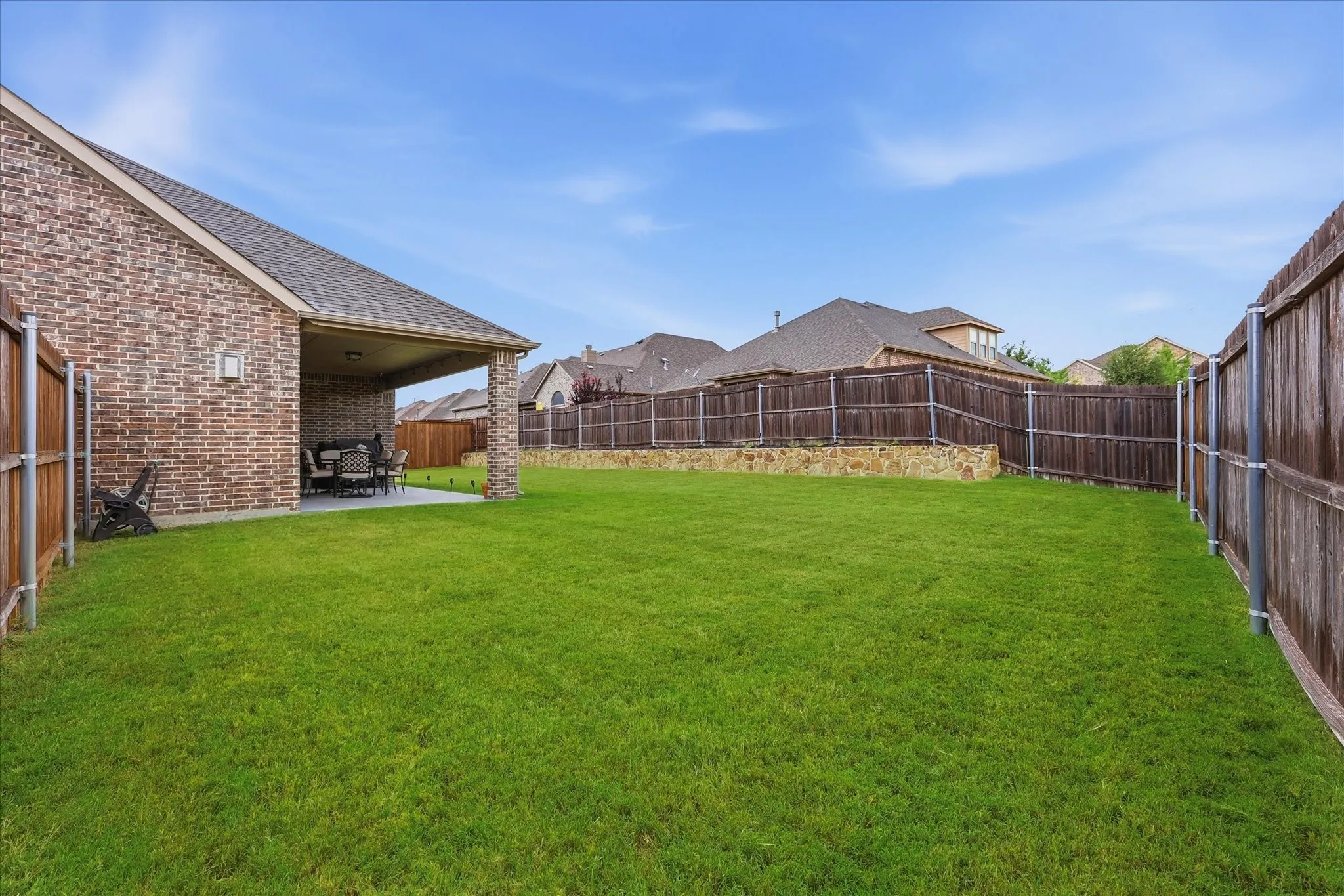 Single Family Residence For Sale in Ellis County , 3033 Charing Cross Road, Midlothian, Texas 76065, 5 Bedroom, 4 Bathroom, 3 Garage spaces, 3,427 Sqft, built in 2017, mls#21330628, Real Estate Agent in Midlothian, Homes For Sale in Ellis county, Homes For Sale in Midlothian, Realtor in Midlothian Texas, Real Estate Brokerage Independent Realty Texas, Luminita Cordes Realtor