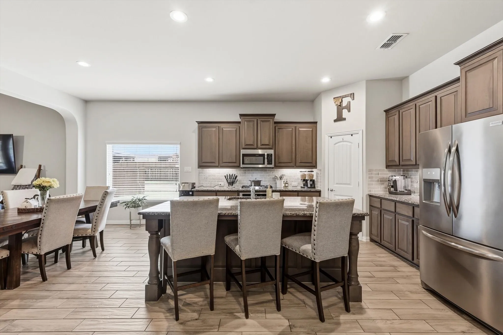 Single Family Residence For Sale in Ellis County , 3033 Charing Cross Road, Midlothian, Texas 76065, 5 Bedroom, 4 Bathroom, 3 Garage spaces, 3,427 Sqft, built in 2017, mls#21330628, Real Estate Agent in Midlothian, Homes For Sale in Ellis county, Homes For Sale in Midlothian, Realtor in Midlothian Texas, Real Estate Brokerage Independent Realty Texas, Luminita Cordes Realtor