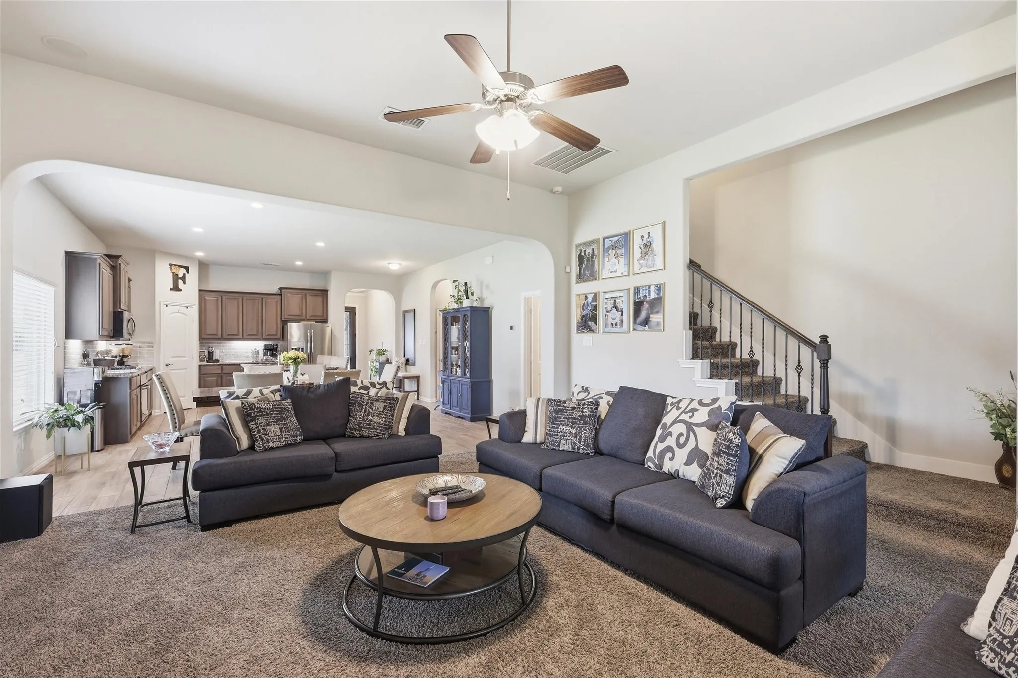 Single Family Residence For Sale in Ellis County , 3033 Charing Cross Road, Midlothian, Texas 76065, 5 Bedroom, 4 Bathroom, 3 Garage spaces, 3,427 Sqft, built in 2017, mls#21330628, Real Estate Agent in Midlothian, Homes For Sale in Ellis county, Homes For Sale in Midlothian, Realtor in Midlothian Texas, Real Estate Brokerage Independent Realty Texas, Luminita Cordes Realtor