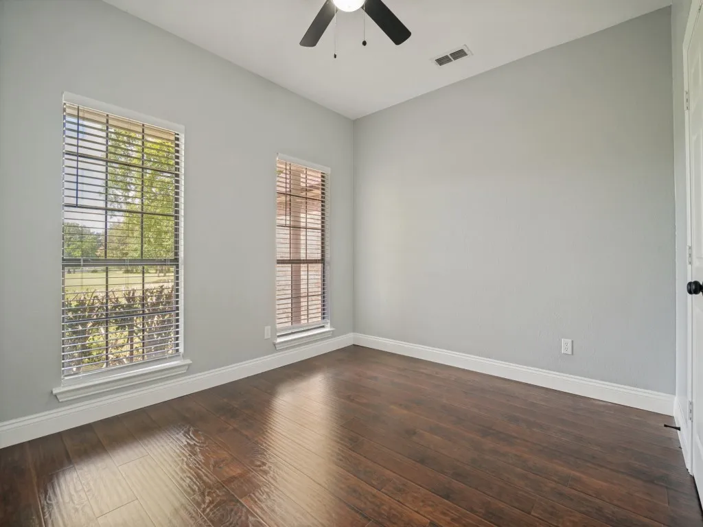 Single Family Residence For Sale in Van Zandt County , 11578 US Highway 80, Fruitvale, Texas 75127, 3 Bedroom, 2 Bathroom, 5 Garage spaces, 2,398 Sqft, built in 1996, mls#21329474, Real Estate Agent in Fruitvale, Homes For Sale in Van Zandt county, Homes For Sale in Fruitvale, Realtor in Fruitvale Texas, Real Estate Brokerage Independent Realty Texas, Luminita Cordes Realtor