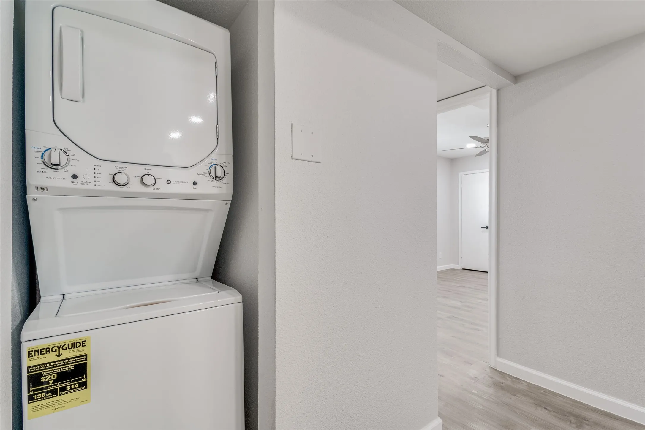 Apartment For Rent in Dallas County , 5444 Gaston Avenue 203, Dallas, Texas 75214, 1 Bedroom, 1 Bathroom, Garage spaces, 650 Sqft, built in 1961, Price $1,295, mls#21332058, Real Estate Agent in Dallas, Homes For Rent in Dallas county, Homes For Rent in Dallas, Realtor in Dallas Texas, Real Estate Brokerage Independent Realty Texas, Luminita Cordes Realtor