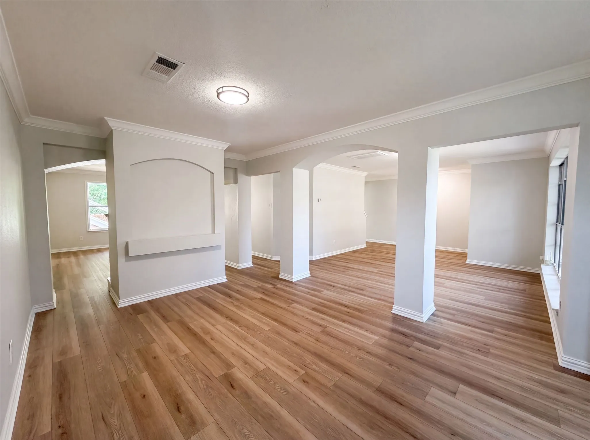 Single Family Residence For Sale in Tarrant County , 6878 Genevieve Drive, Fort Worth, Texas 76137, 4 Bedroom, 3 Bathroom, 2 Garage spaces, 3,015 Sqft, built in 2000, mls#21332074, Real Estate Agent in Fort Worth, Homes For Sale in Tarrant county, Homes For Sale in Fort Worth, Realtor in Fort Worth Texas, Real Estate Brokerage Independent Realty Texas, Luminita Cordes Realtor