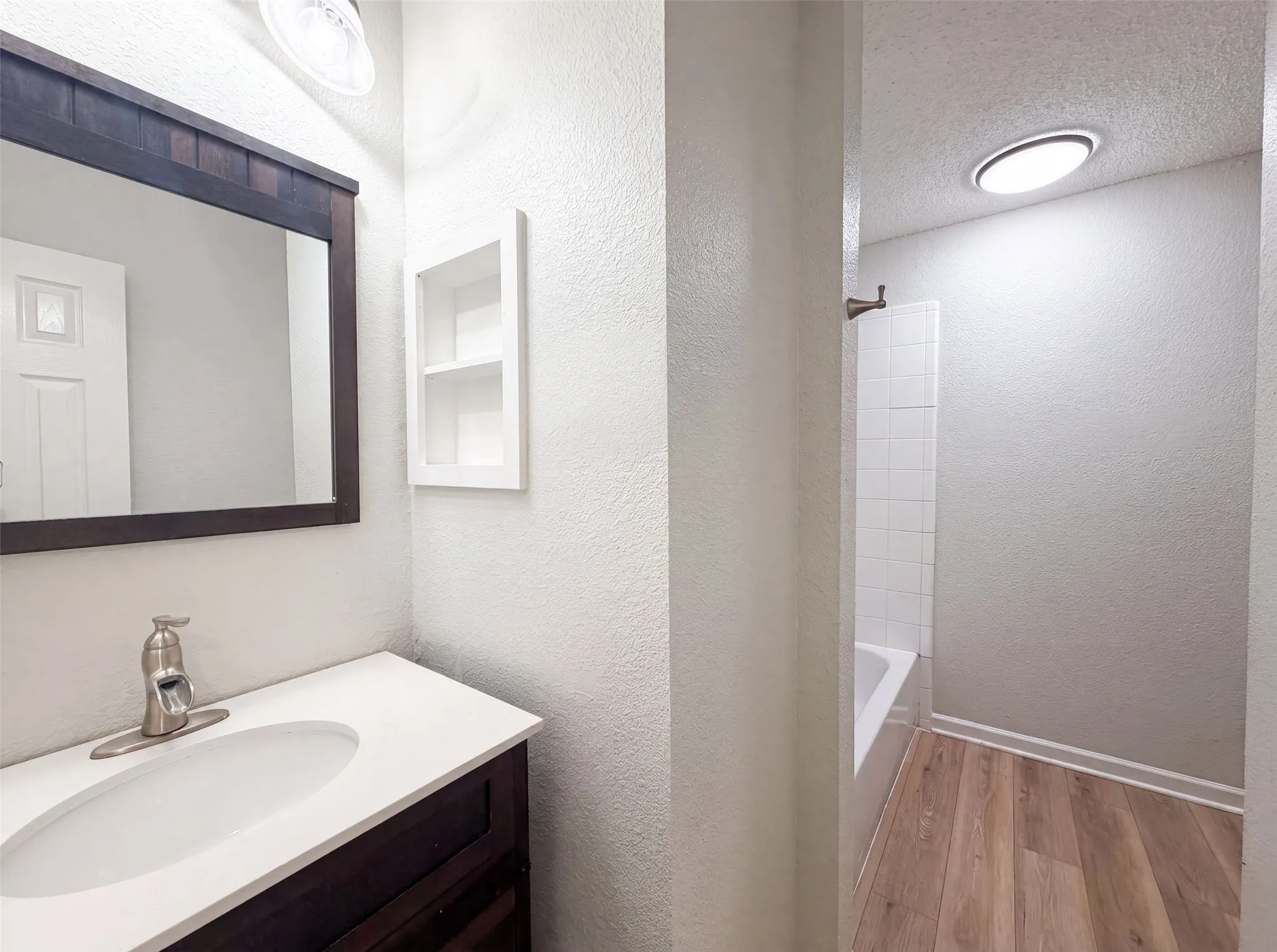 Single Family Residence For Sale in Tarrant County , 6878 Genevieve Drive, Fort Worth, Texas 76137, 4 Bedroom, 3 Bathroom, 2 Garage spaces, 3,015 Sqft, built in 2000, mls#21332074, Real Estate Agent in Fort Worth, Homes For Sale in Tarrant county, Homes For Sale in Fort Worth, Realtor in Fort Worth Texas, Real Estate Brokerage Independent Realty Texas, Luminita Cordes Realtor