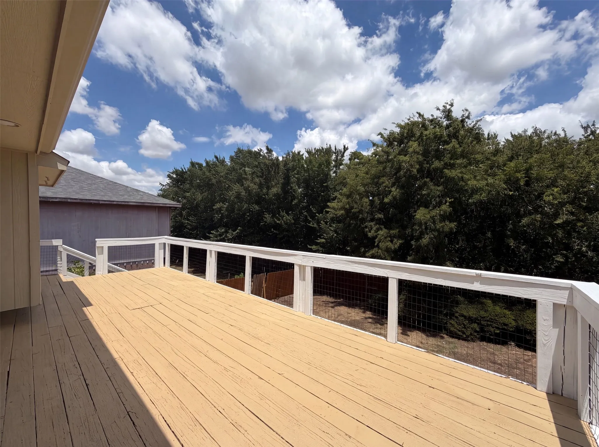 Single Family Residence For Sale in Tarrant County , 6878 Genevieve Drive, Fort Worth, Texas 76137, 4 Bedroom, 3 Bathroom, 2 Garage spaces, 3,015 Sqft, built in 2000, mls#21332074, Real Estate Agent in Fort Worth, Homes For Sale in Tarrant county, Homes For Sale in Fort Worth, Realtor in Fort Worth Texas, Real Estate Brokerage Independent Realty Texas, Luminita Cordes Realtor