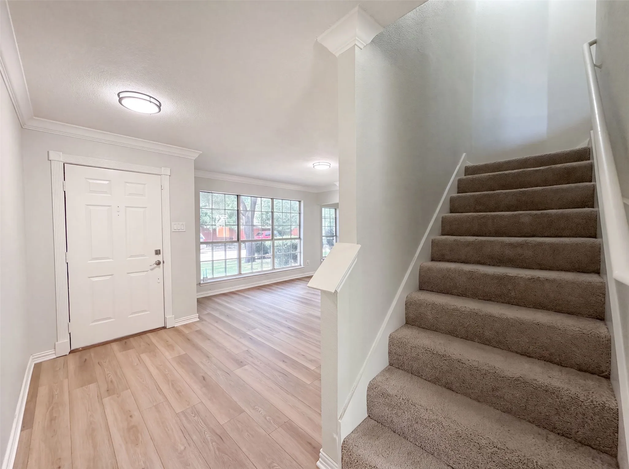 Single Family Residence For Sale in Tarrant County , 6878 Genevieve Drive, Fort Worth, Texas 76137, 4 Bedroom, 3 Bathroom, 2 Garage spaces, 3,015 Sqft, built in 2000, mls#21332074, Real Estate Agent in Fort Worth, Homes For Sale in Tarrant county, Homes For Sale in Fort Worth, Realtor in Fort Worth Texas, Real Estate Brokerage Independent Realty Texas, Luminita Cordes Realtor