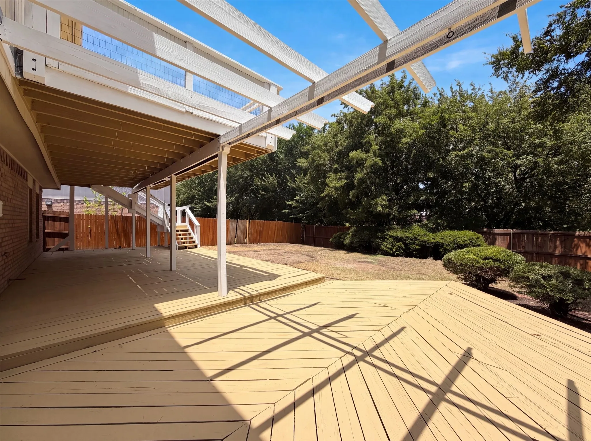 Single Family Residence For Sale in Tarrant County , 6878 Genevieve Drive, Fort Worth, Texas 76137, 4 Bedroom, 3 Bathroom, 2 Garage spaces, 3,015 Sqft, built in 2000, mls#21332074, Real Estate Agent in Fort Worth, Homes For Sale in Tarrant county, Homes For Sale in Fort Worth, Realtor in Fort Worth Texas, Real Estate Brokerage Independent Realty Texas, Luminita Cordes Realtor
