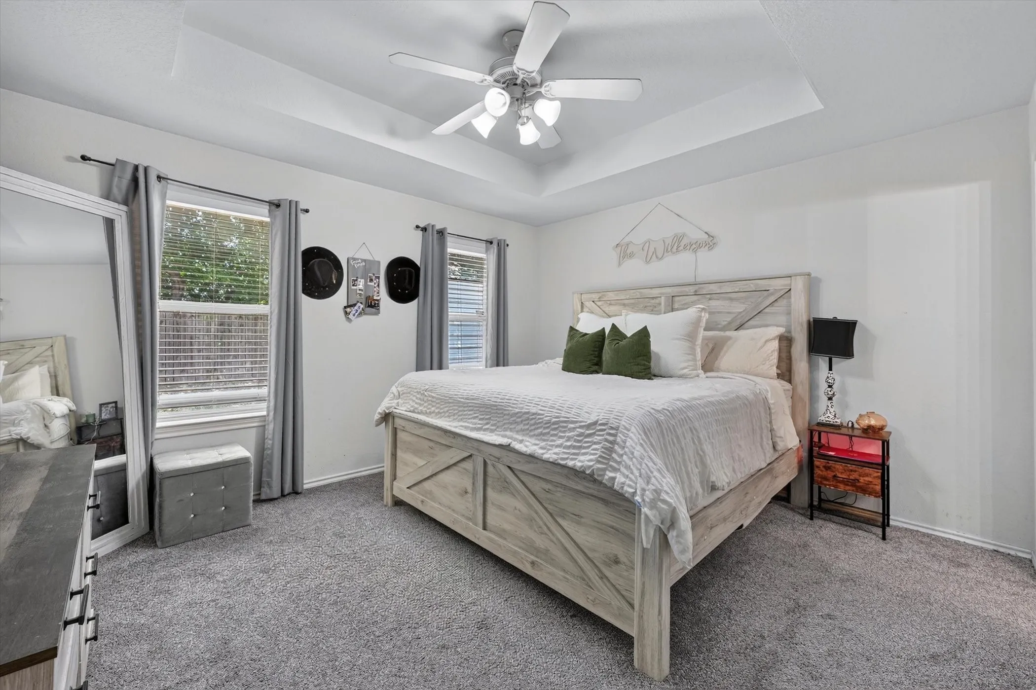 Single Family Residence For Sale in Denton County , 127 N Point Drive, Krum, Texas 76249, 3 Bedroom, 2 Bathroom, 2 Garage spaces, 1,339 Sqft, built in 2003, mls#21330749, Real Estate Agent in Krum, Homes For Sale in Denton county, Homes For Sale in Krum, Realtor in Krum Texas, Real Estate Brokerage Independent Realty Texas, Luminita Cordes Realtor