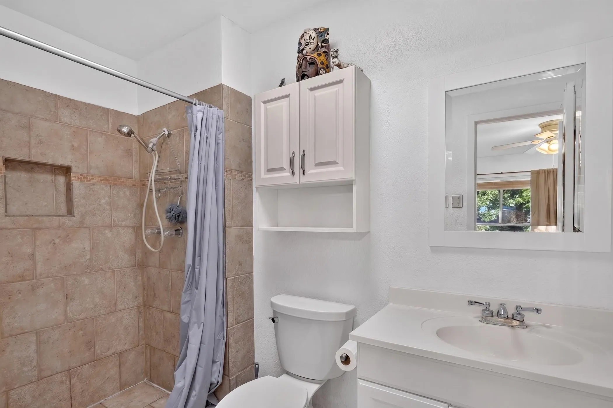 Single Family Residence For Sale in Dallas County , 3110 Edelweiss Drive, Grand Prairie, Texas 75052, 4 Bedroom, 2 Bathroom, Garage spaces, 1,737 Sqft, built in 1972, mls#21330631, Real Estate Agent in Grand Prairie, Homes For Sale in Dallas county, Homes For Sale in Grand Prairie, Realtor in Grand Prairie Texas, Real Estate Brokerage Independent Realty Texas, Luminita Cordes Realtor