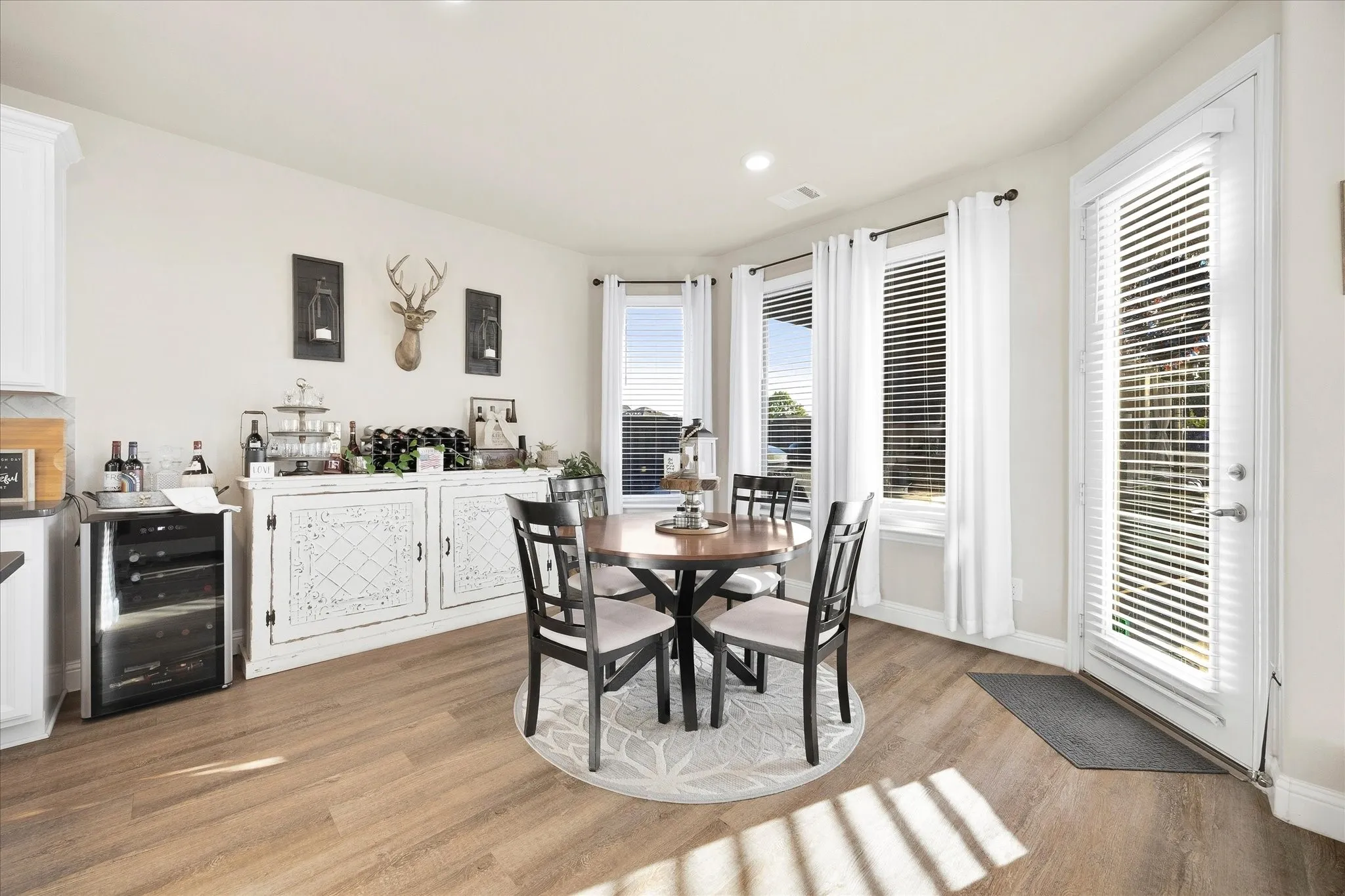 Single Family Residence For Sale in Collin County , 3121 Ivywood Place, Celina, Texas 75009, 4 Bedroom, 4 Bathroom, 3 Garage spaces, 3,627 Sqft, built in 2019, mls#21331492, Real Estate Agent in Celina, Homes For Sale in Collin county, Homes For Sale in Celina, Realtor in Celina Texas, Real Estate Brokerage Independent Realty Texas, Luminita Cordes Realtor