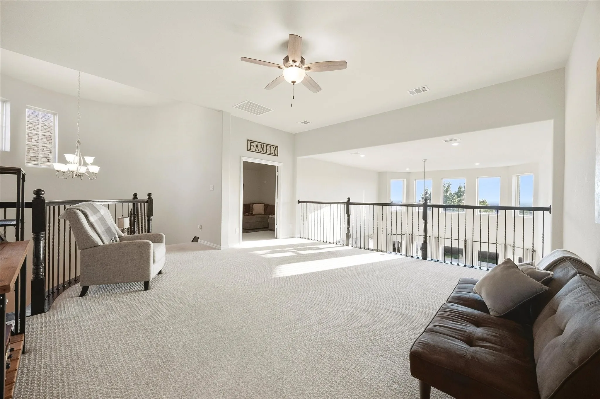 Single Family Residence For Sale in Collin County , 3121 Ivywood Place, Celina, Texas 75009, 4 Bedroom, 4 Bathroom, 3 Garage spaces, 3,627 Sqft, built in 2019, mls#21331492, Real Estate Agent in Celina, Homes For Sale in Collin county, Homes For Sale in Celina, Realtor in Celina Texas, Real Estate Brokerage Independent Realty Texas, Luminita Cordes Realtor