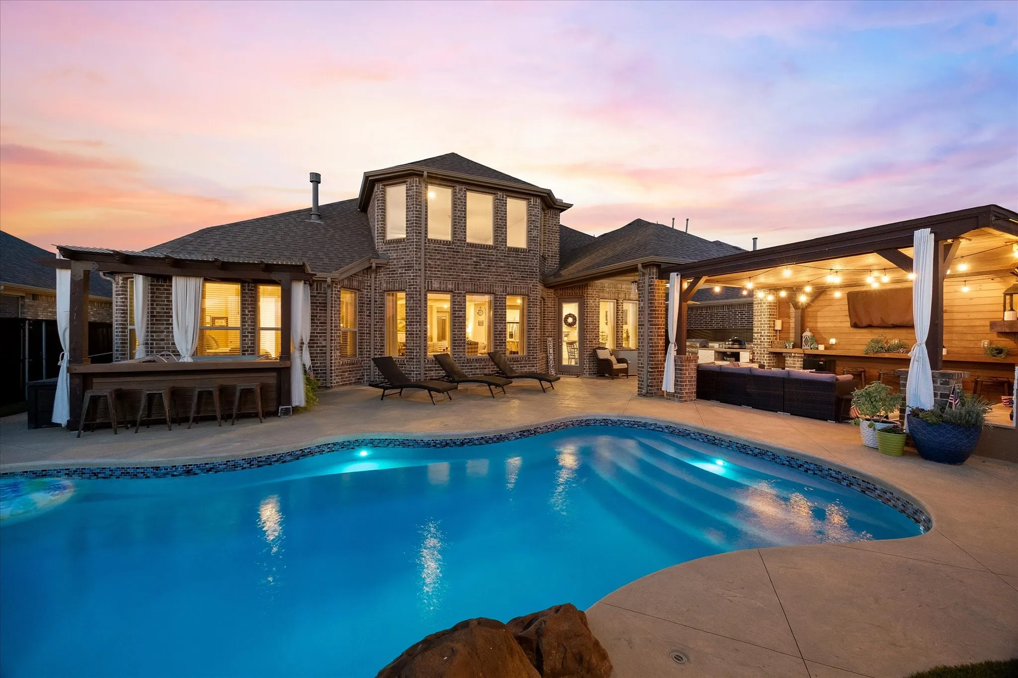 Single Family Residence For Sale in Collin County , 3121 Ivywood Place, Celina, Texas 75009, 4 Bedroom, 4 Bathroom, 3 Garage spaces, 3,627 Sqft, built in 2019, mls#21331492, Real Estate Agent in Celina, Homes For Sale in Collin county, Homes For Sale in Celina, Realtor in Celina Texas, Real Estate Brokerage Independent Realty Texas, Luminita Cordes Realtor