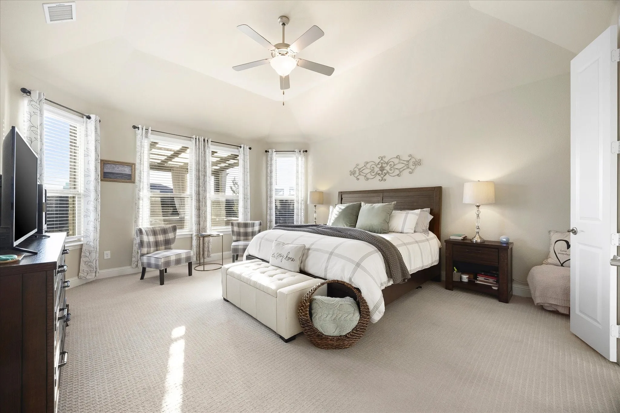 Single Family Residence For Sale in Collin County , 3121 Ivywood Place, Celina, Texas 75009, 4 Bedroom, 4 Bathroom, 3 Garage spaces, 3,627 Sqft, built in 2019, mls#21331492, Real Estate Agent in Celina, Homes For Sale in Collin county, Homes For Sale in Celina, Realtor in Celina Texas, Real Estate Brokerage Independent Realty Texas, Luminita Cordes Realtor