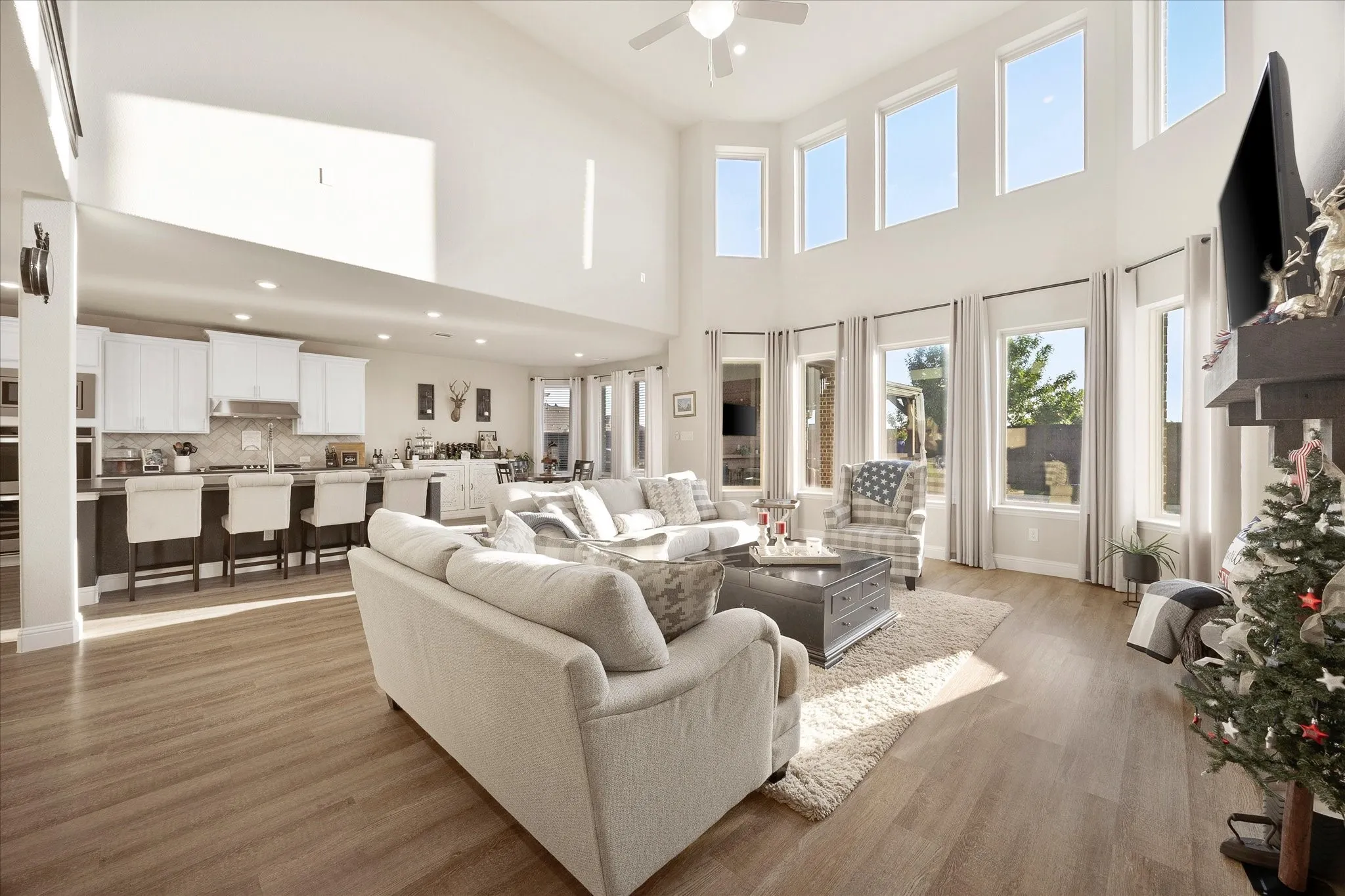 Single Family Residence For Sale in Collin County , 3121 Ivywood Place, Celina, Texas 75009, 4 Bedroom, 4 Bathroom, 3 Garage spaces, 3,627 Sqft, built in 2019, mls#21331492, Real Estate Agent in Celina, Homes For Sale in Collin county, Homes For Sale in Celina, Realtor in Celina Texas, Real Estate Brokerage Independent Realty Texas, Luminita Cordes Realtor