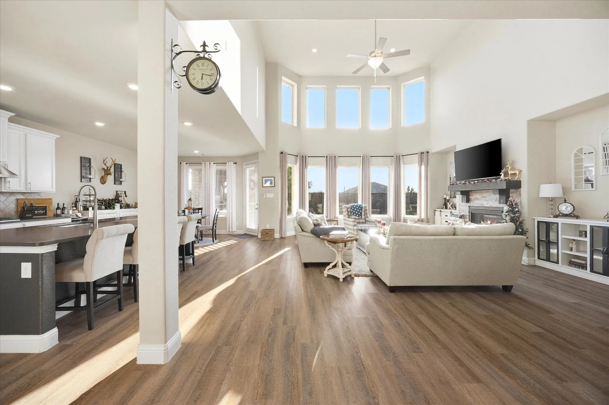 Single Family Residence For Sale in Collin County , 3121 Ivywood Place, Celina, Texas 75009, 4 Bedroom, 4 Bathroom, 3 Garage spaces, 3,627 Sqft, built in 2019, mls#21331492, Real Estate Agent in Celina, Homes For Sale in Collin county, Homes For Sale in Celina, Realtor in Celina Texas, Real Estate Brokerage Independent Realty Texas, Luminita Cordes Realtor