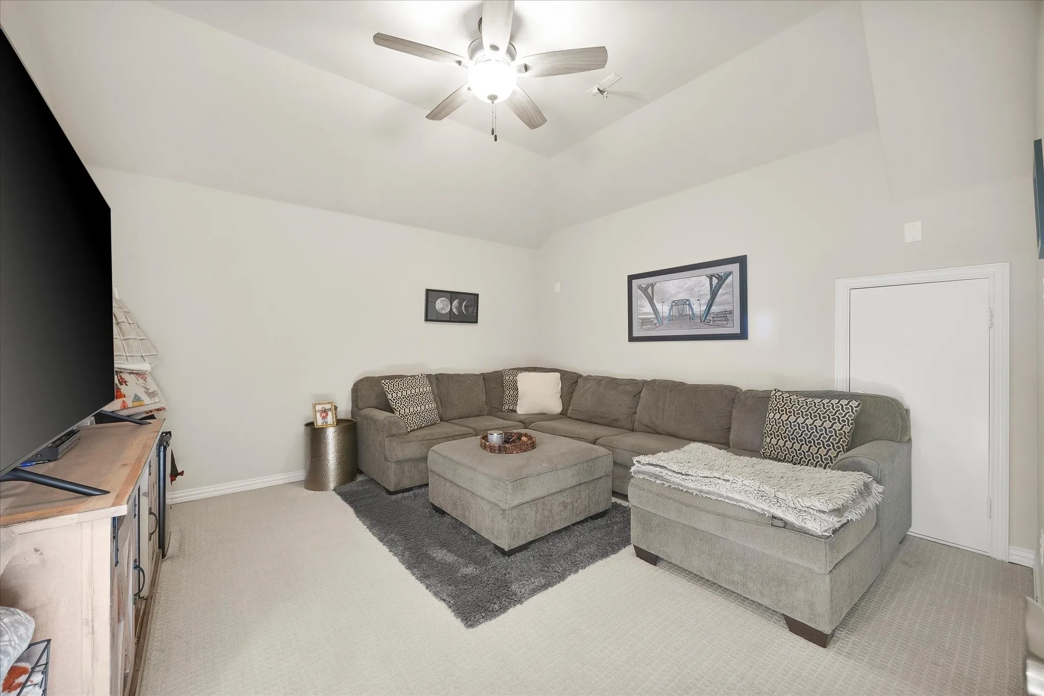 Single Family Residence For Sale in Collin County , 3121 Ivywood Place, Celina, Texas 75009, 4 Bedroom, 4 Bathroom, 3 Garage spaces, 3,627 Sqft, built in 2019, mls#21331492, Real Estate Agent in Celina, Homes For Sale in Collin county, Homes For Sale in Celina, Realtor in Celina Texas, Real Estate Brokerage Independent Realty Texas, Luminita Cordes Realtor