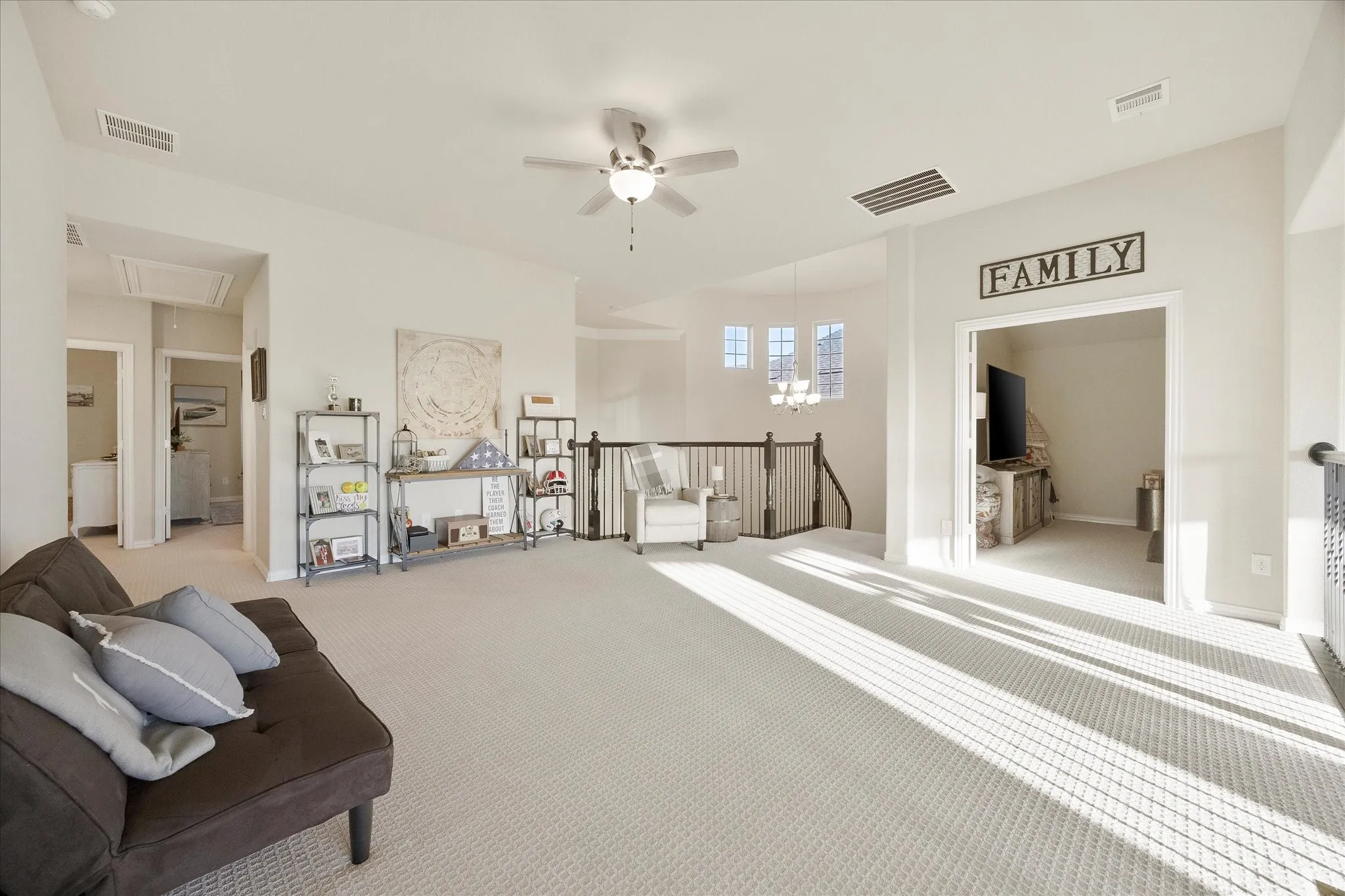 Single Family Residence For Sale in Collin County , 3121 Ivywood Place, Celina, Texas 75009, 4 Bedroom, 4 Bathroom, 3 Garage spaces, 3,627 Sqft, built in 2019, mls#21331492, Real Estate Agent in Celina, Homes For Sale in Collin county, Homes For Sale in Celina, Realtor in Celina Texas, Real Estate Brokerage Independent Realty Texas, Luminita Cordes Realtor