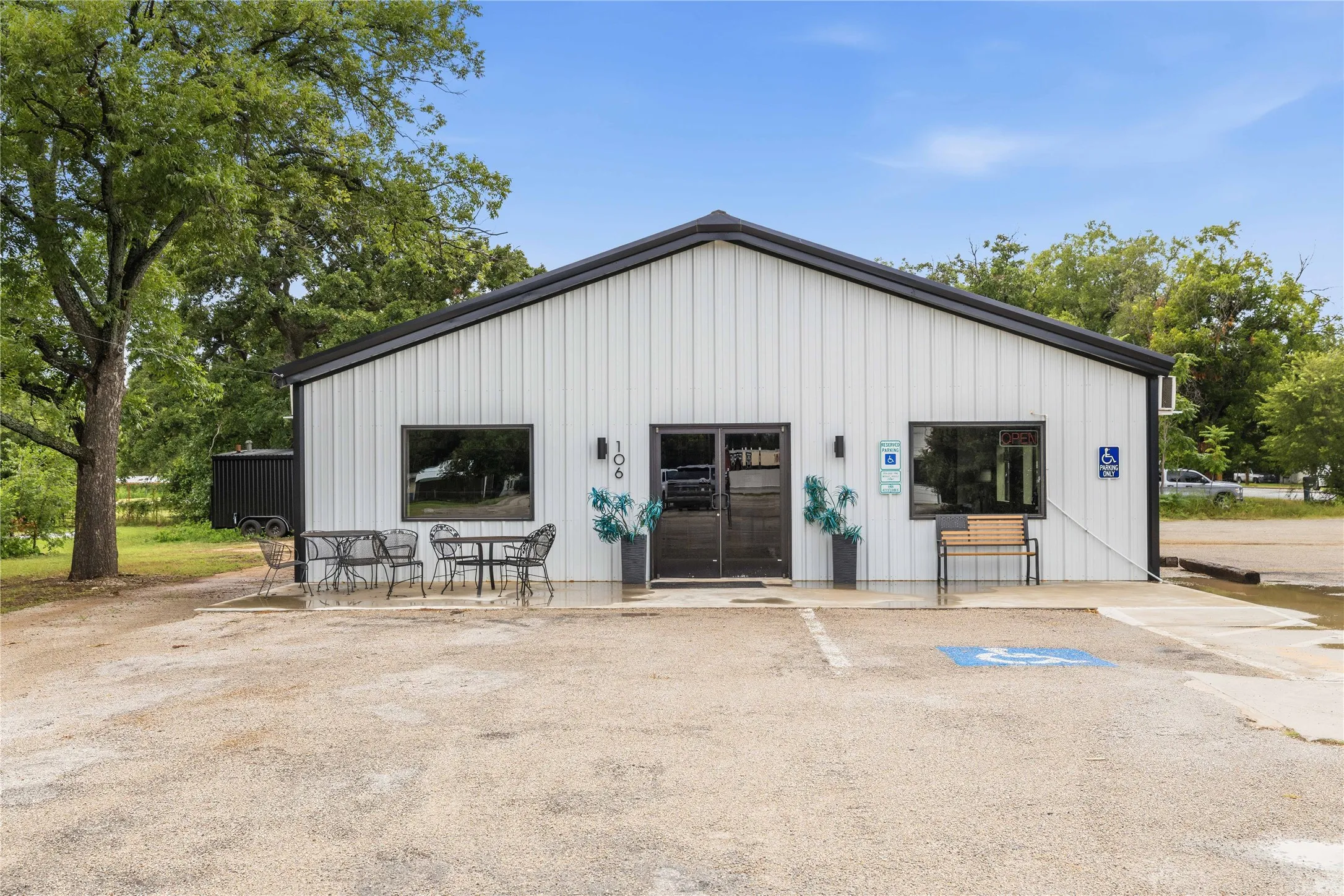 Welcome to Fatzo's restaurant, 2,000 sqft of entertaining on 3 corner lots.