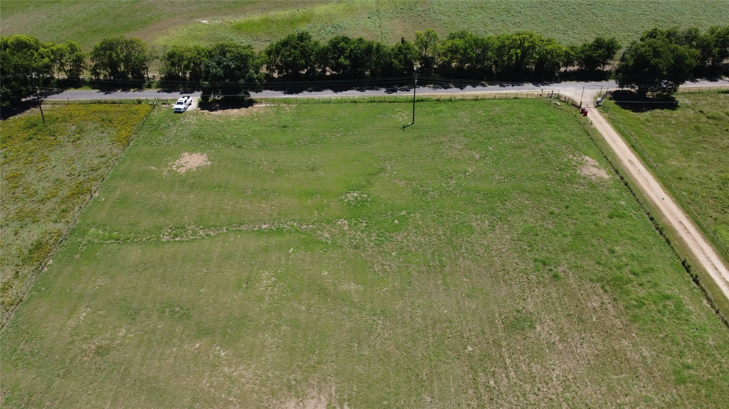 Improved Land For Sale in Grayson County , 833 E Lovers Lane, Bells, Texas 75414, 0, 0, Garage spaces, 0 Sqft, built in 0, Price $125,000, mls#21332128, Real Estate Agent in Bells, Homes For Sale in Grayson county, Homes For Sale in Bells, Realtor in Bells Texas, Real Estate Brokerage Independent Realty Texas, Luminita Cordes Realtor