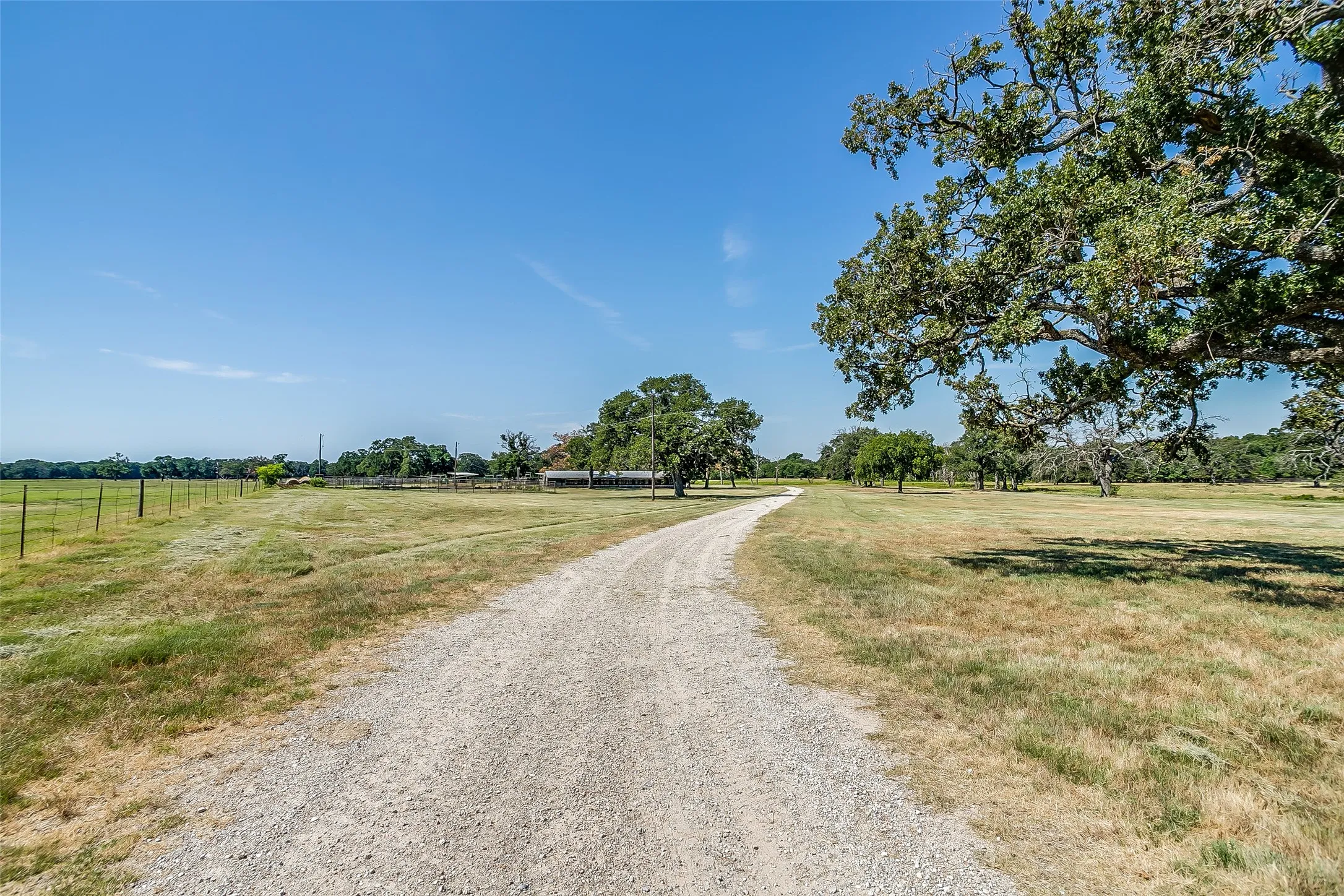 Ranch For Sale in Hunt County , 1080 Grand Oaks Ranch Road, Greenville, Texas 75401, 0, 0, Garage spaces, 0 Sqft, built in 0, Price $3,332,550, mls#21331797, Real Estate Agent in Greenville, Homes For Sale in Hunt county, Homes For Sale in Greenville, Realtor in Greenville Texas, Real Estate Brokerage Independent Realty Texas, Luminita Cordes Realtor