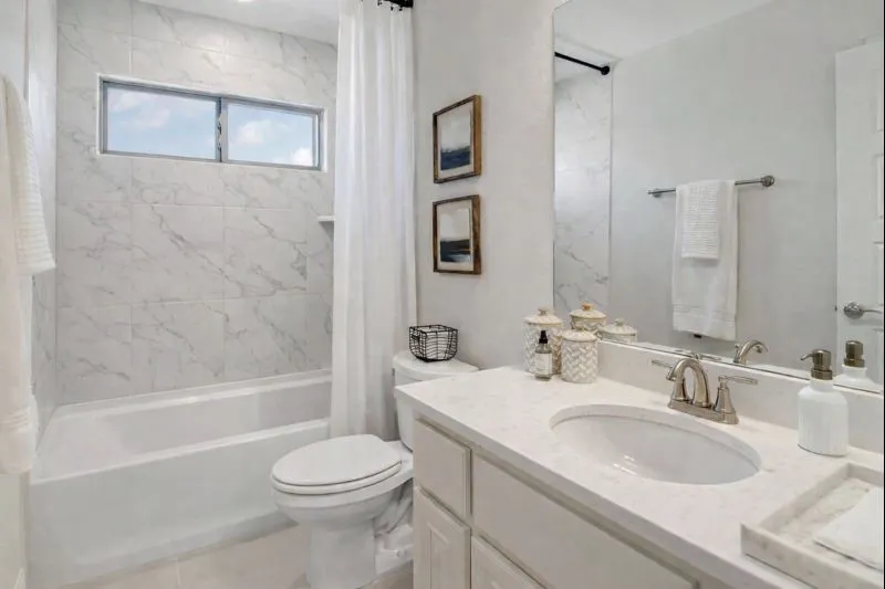 Guest Bathroom on the second floor