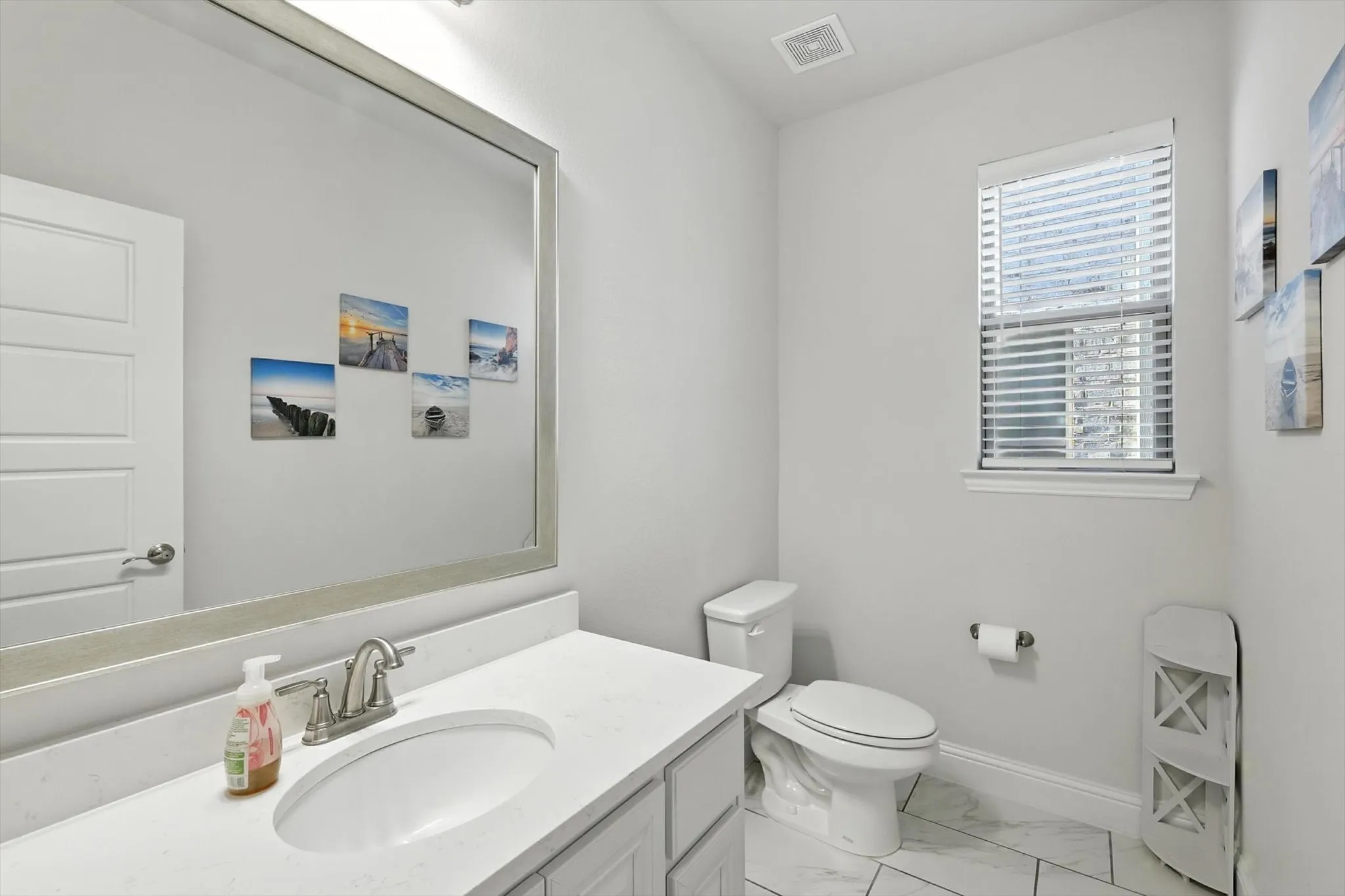 Guest bath on the main level