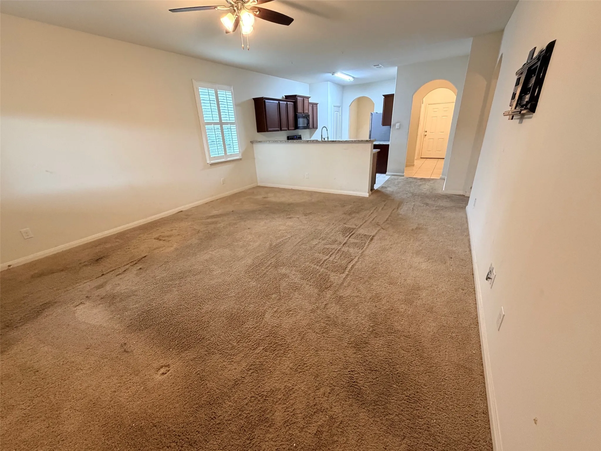 Single Family Residence For Sale in Collin County , 1617 Park Trails Boulevard, Princeton, Texas 75407, 3 Bedroom, 2 Bathroom, 2 Garage spaces, 1,619 Sqft, built in 2018, mls#21331329, Real Estate Agent in Princeton, Homes For Sale in Collin county, Homes For Sale in Princeton, Realtor in Princeton Texas, Real Estate Brokerage Independent Realty Texas, Luminita Cordes Realtor