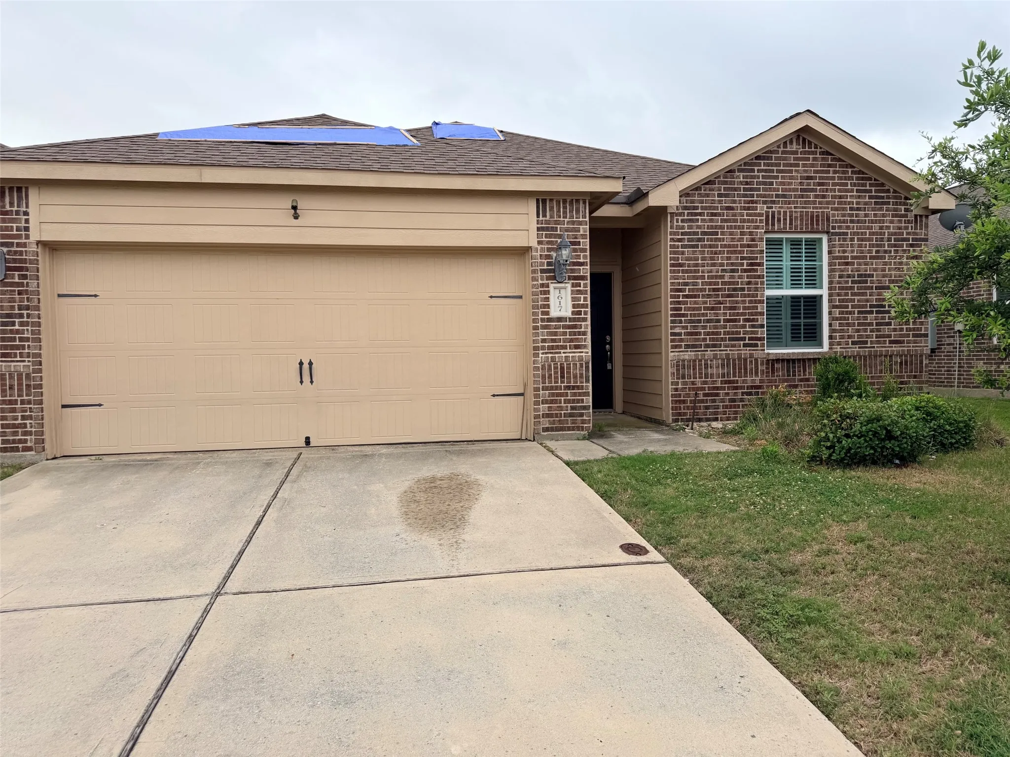 Single Family Residence For Sale in Collin County , 1617 Park Trails Boulevard, Princeton, Texas 75407, 3 Bedroom, 2 Bathroom, 2 Garage spaces, 1,619 Sqft, built in 2018, mls#21331329, Real Estate Agent in Princeton, Homes For Sale in Collin county, Homes For Sale in Princeton, Realtor in Princeton Texas, Real Estate Brokerage Independent Realty Texas, Luminita Cordes Realtor