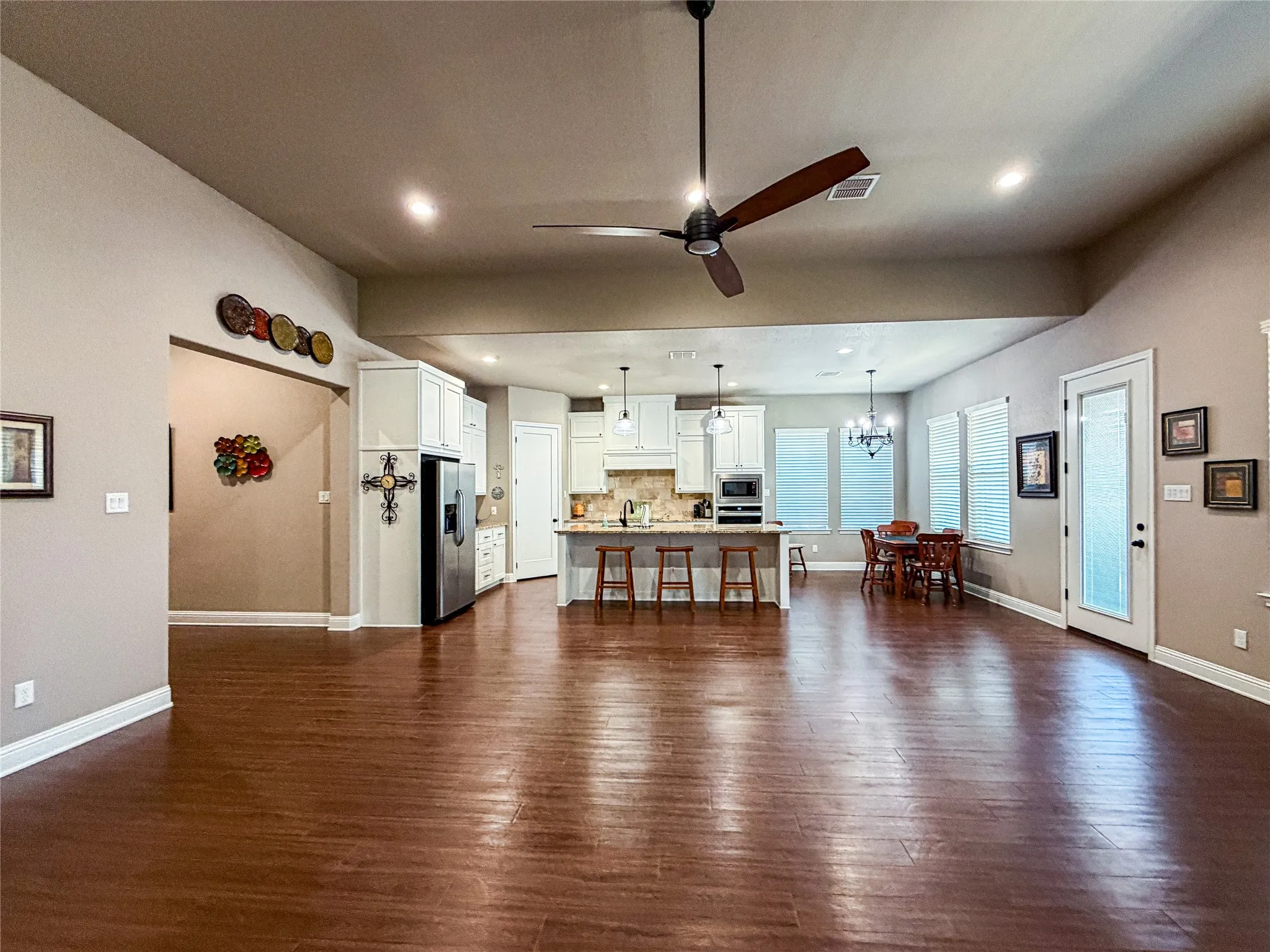 Single Family Residence For Sale in Wise County , 156 Windy Glen Drive, Decatur, Texas 76234, 3 Bedroom, 2 Bathroom, 2 Garage spaces, 2,243 Sqft, built in 2020, mls#21326208, Real Estate Agent in Decatur, Homes For Sale in Wise county, Homes For Sale in Decatur, Realtor in Decatur Texas, Real Estate Brokerage Independent Realty Texas, Luminita Cordes Realtor