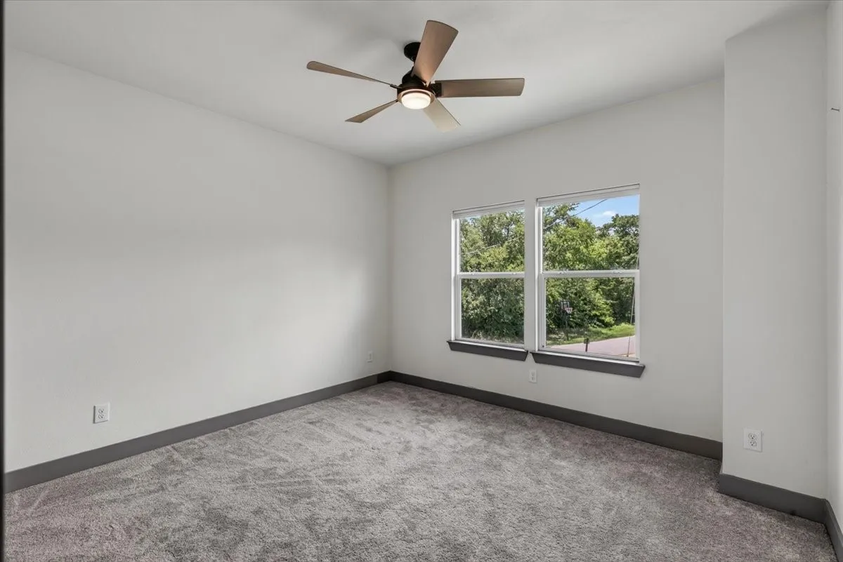 Single Family Residence For Sale in Henderson County , 612 Kontiki Drive, Tool, Texas 75143, 3 Bedrooms, 3 Bathrooms, 2 Garage spaces, 2,340 Sqft, built in 2021, Price $290,000, mls#21332155, Real Estate Agent in Tool, Homes For Sale in Henderson county, Homes For Sale in Tool, Realtor in Tool Texas, Real Estate Brokerage Independent Realty Texas, Luminita Cordes Realtor