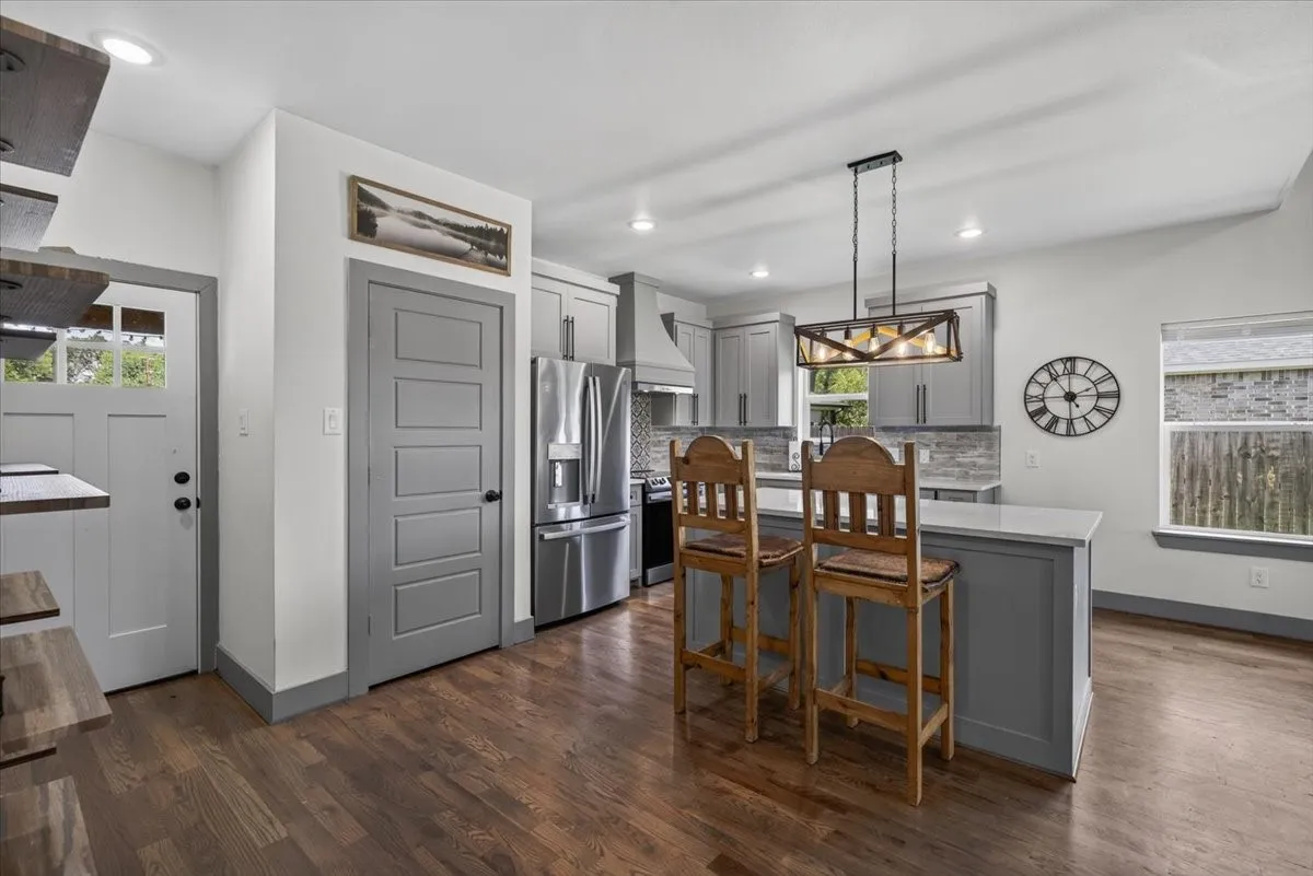 Single Family Residence For Sale in Henderson County , 612 Kontiki Drive, Tool, Texas 75143, 3 Bedrooms, 3 Bathrooms, 2 Garage spaces, 2,340 Sqft, built in 2021, Price $290,000, mls#21332155, Real Estate Agent in Tool, Homes For Sale in Henderson county, Homes For Sale in Tool, Realtor in Tool Texas, Real Estate Brokerage Independent Realty Texas, Luminita Cordes Realtor